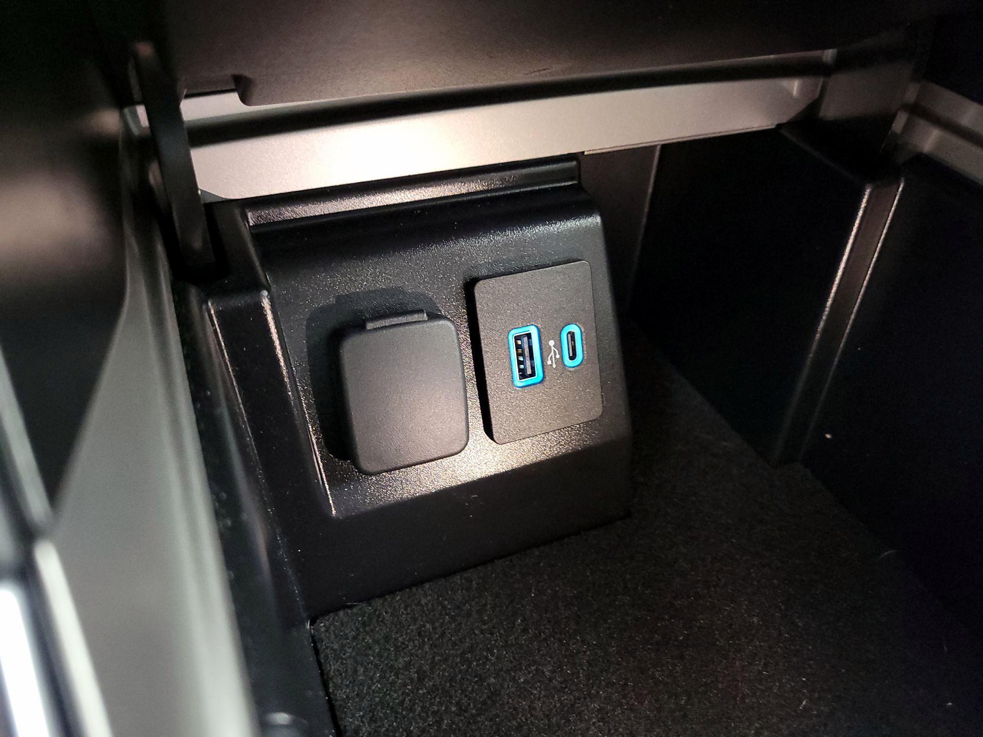 Thumbnail: 2023 Ford Explorer - 19