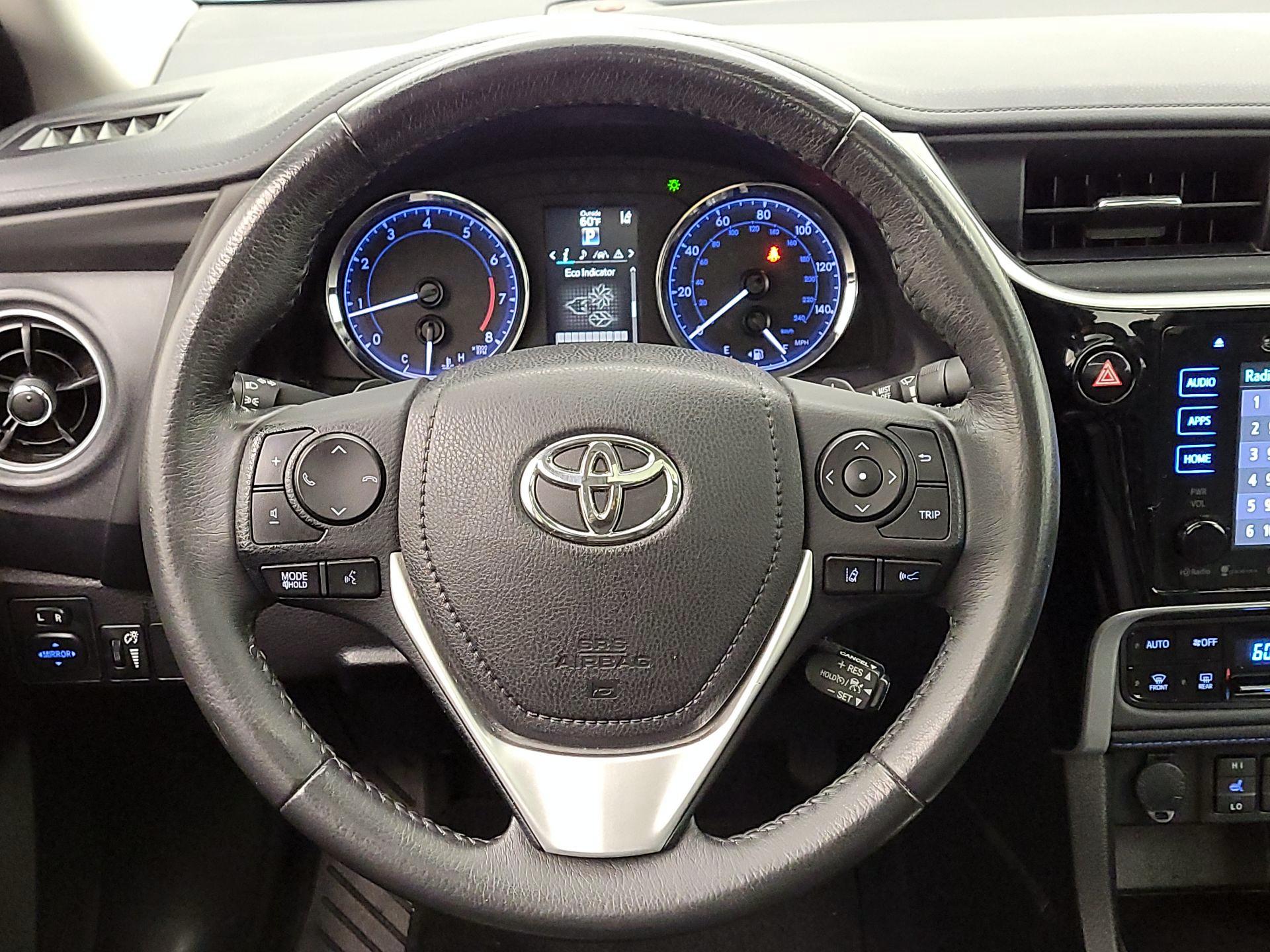 Thumbnail: 2017 Toyota Corolla - 10