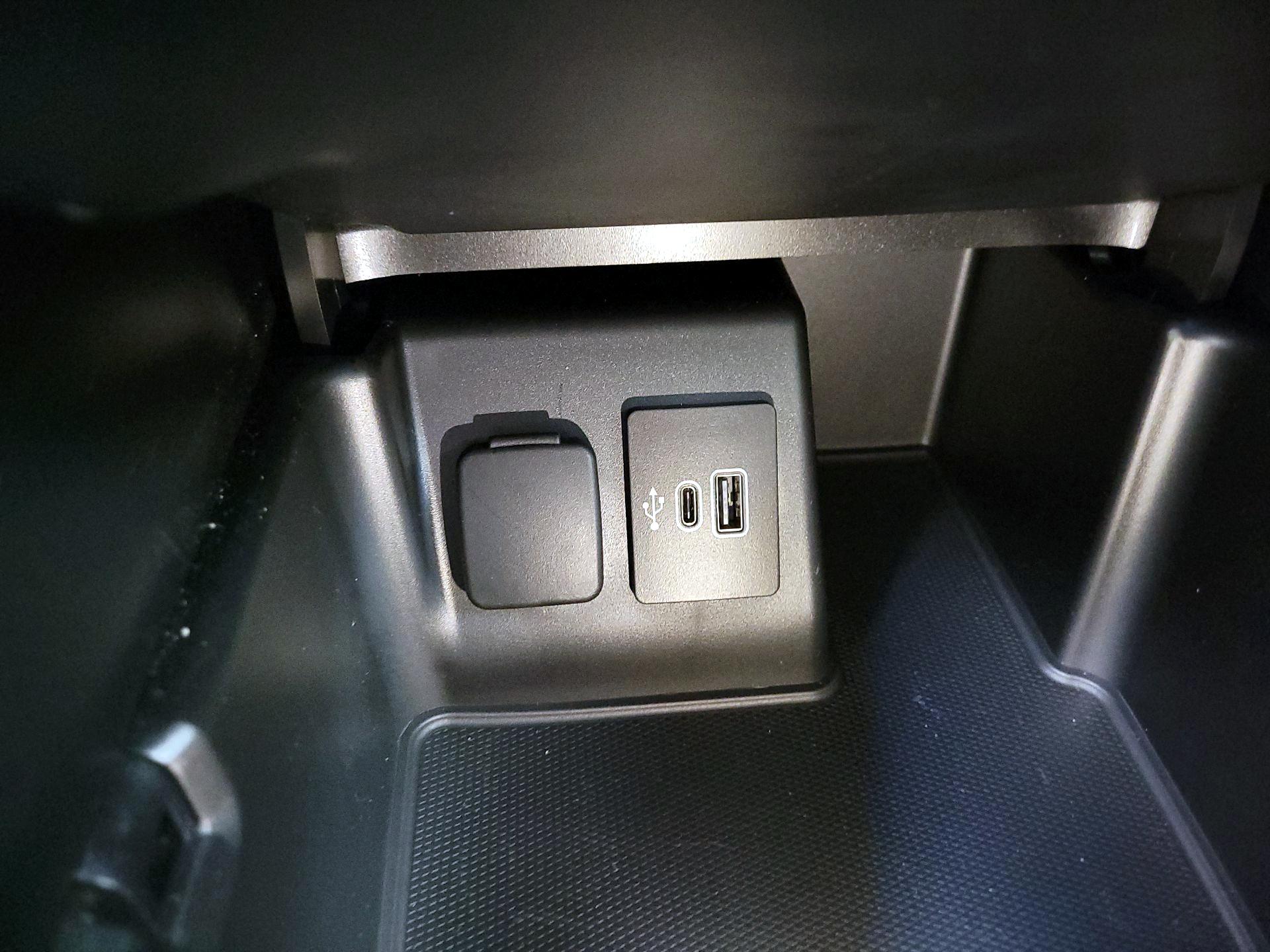 Thumbnail: 2025 Ford Explorer - 19