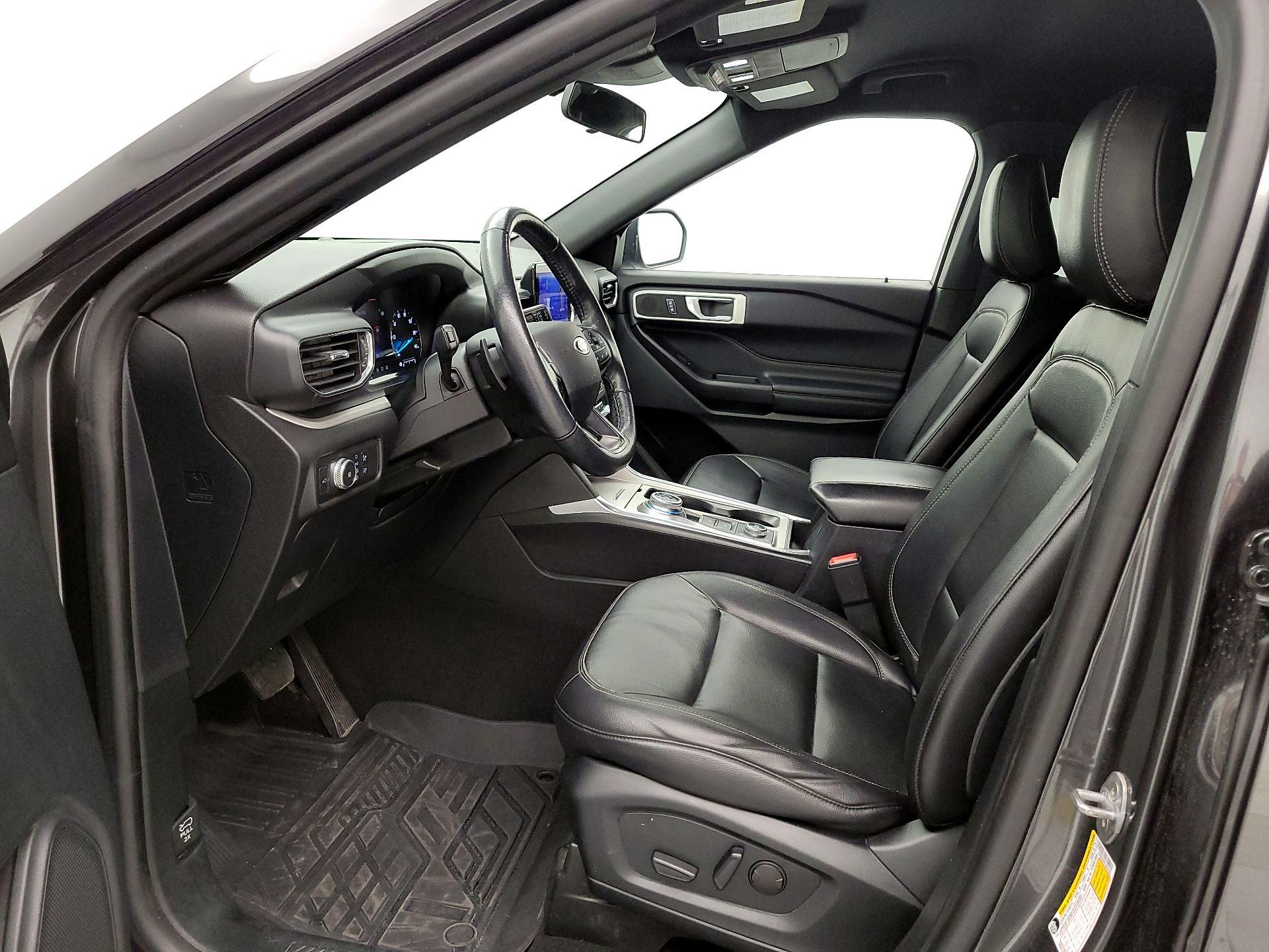 Thumbnail: 2020 Ford Explorer - 11