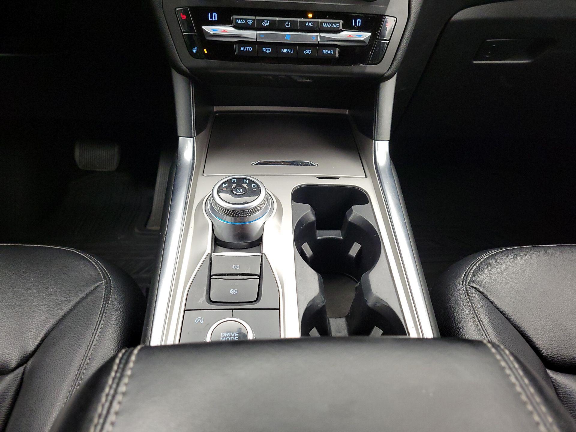 Thumbnail: 2020 Ford Explorer - 17