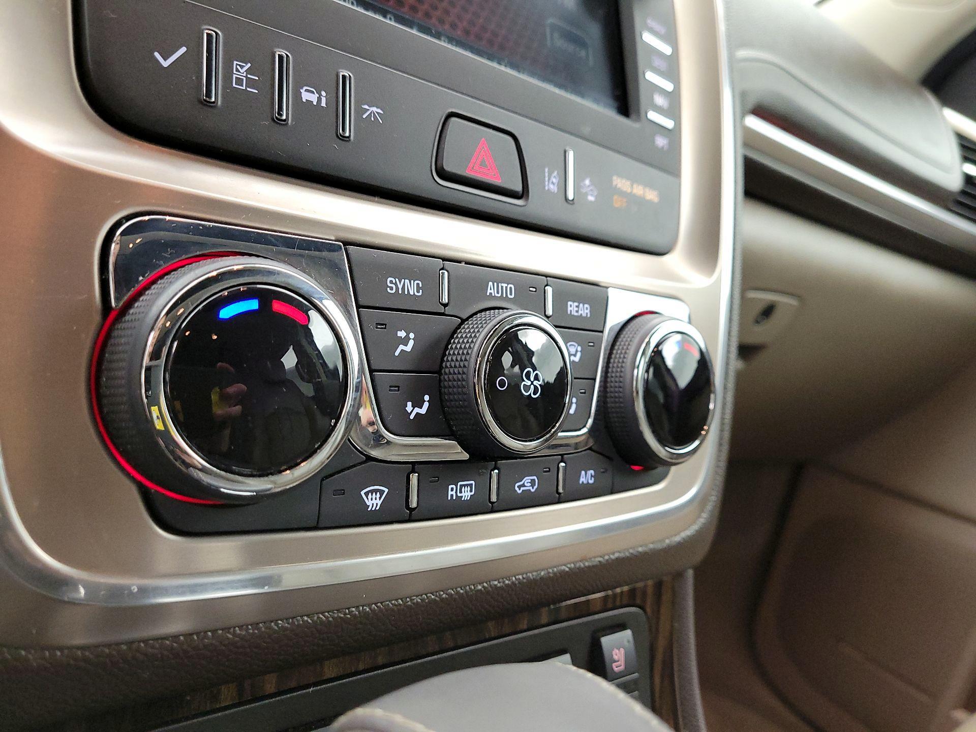 Thumbnail: 2016 GMC Acadia - 16