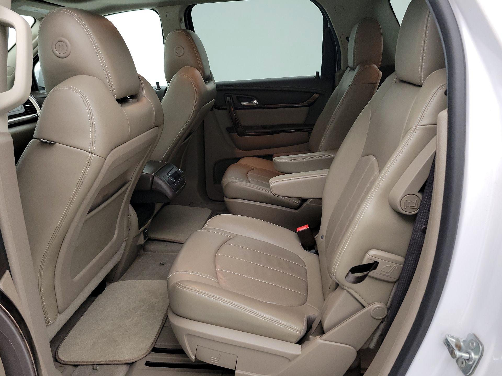 Thumbnail: 2016 GMC Acadia - 20