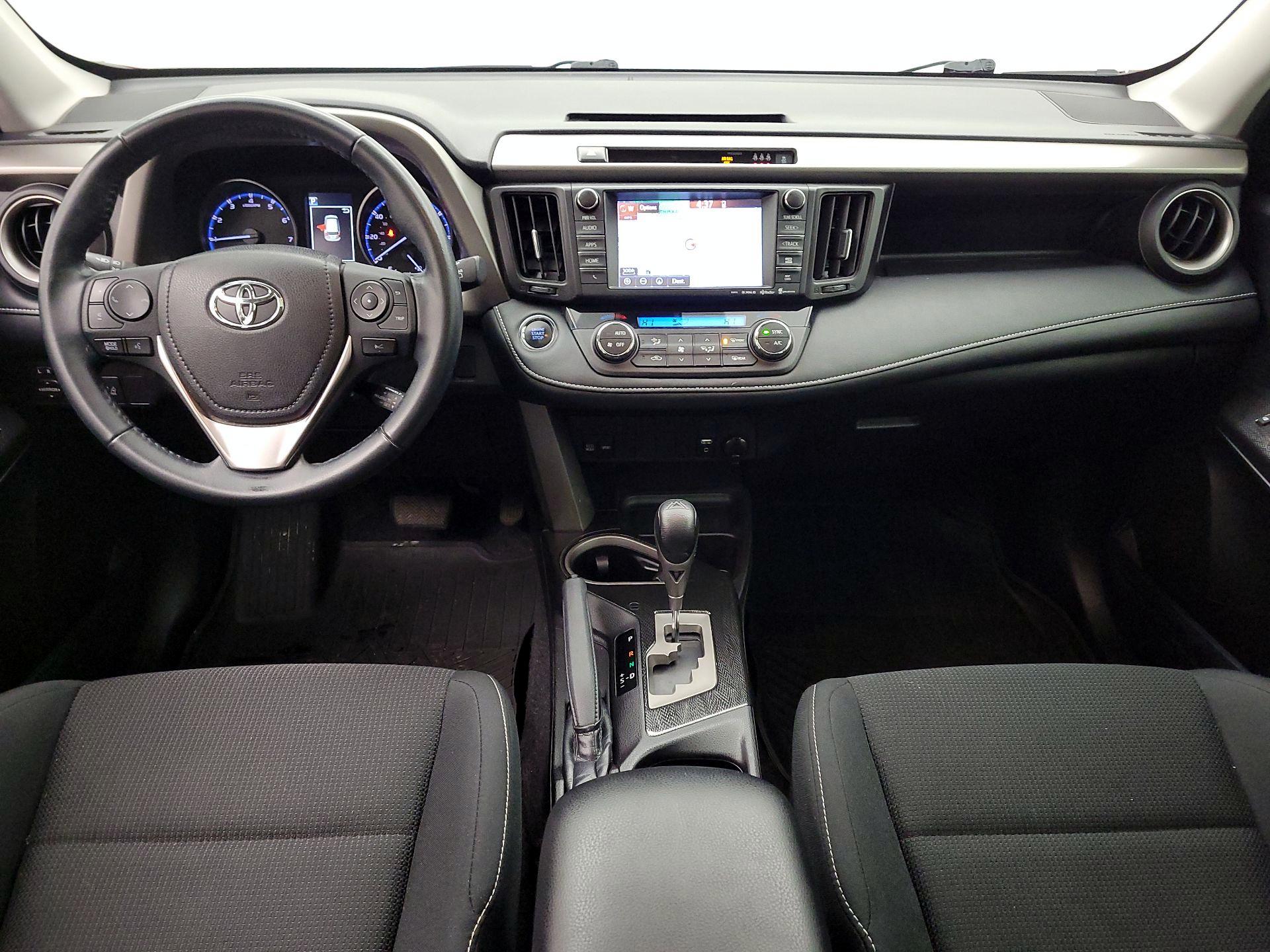 Thumbnail: 2018 Toyota RAV4 - 9