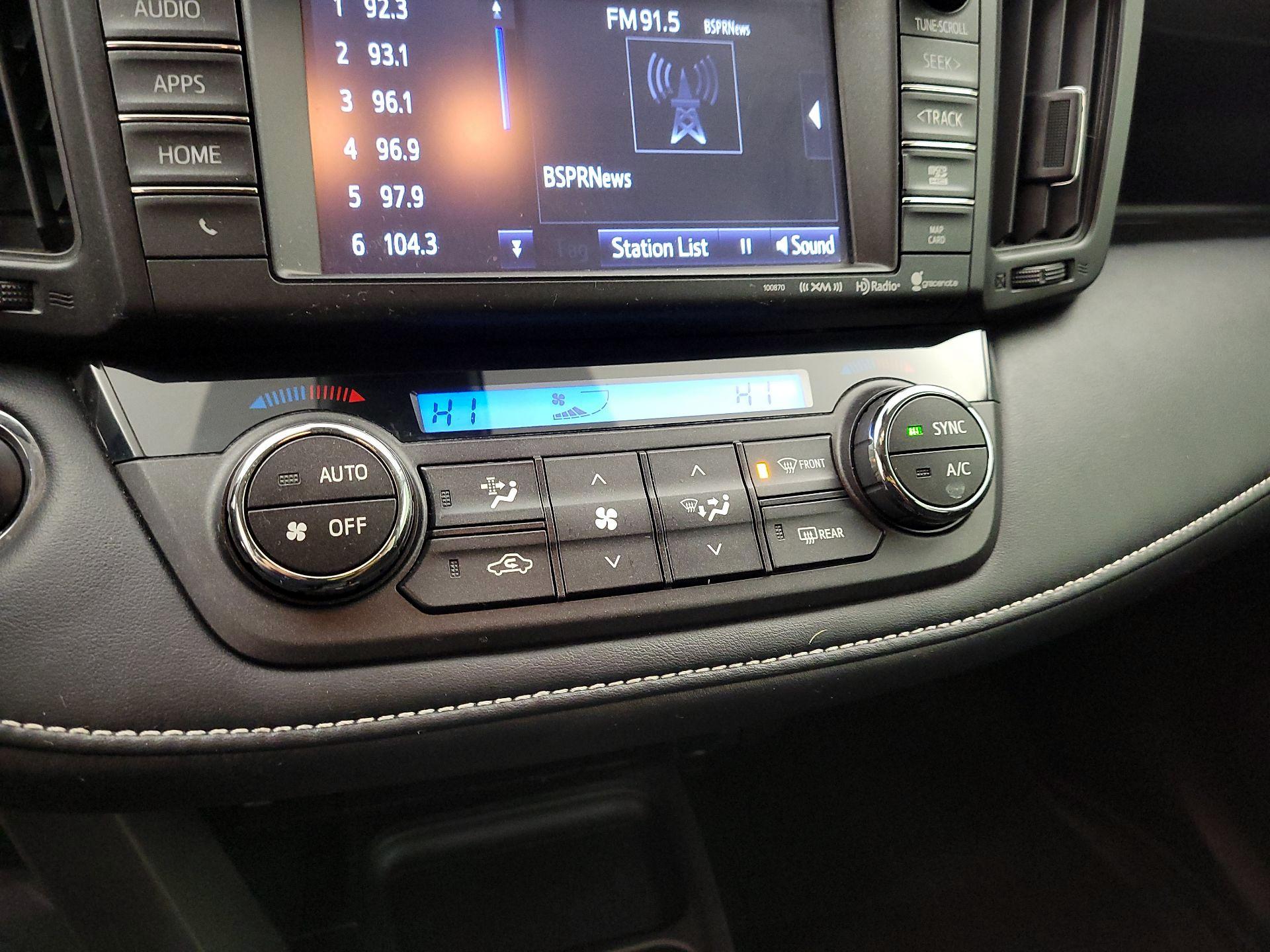 Thumbnail: 2018 Toyota RAV4 - 17