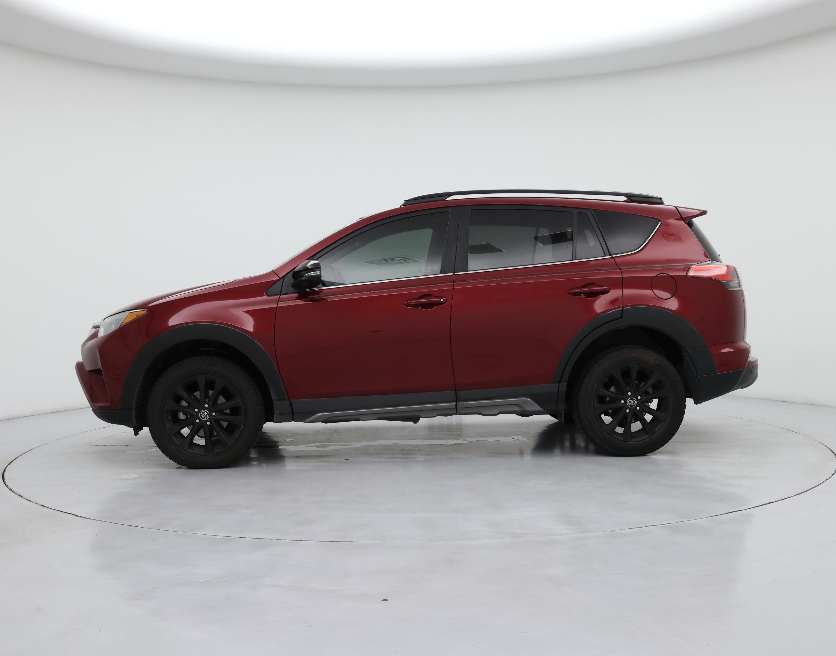 Thumbnail: 2018 Toyota RAV4 - 3