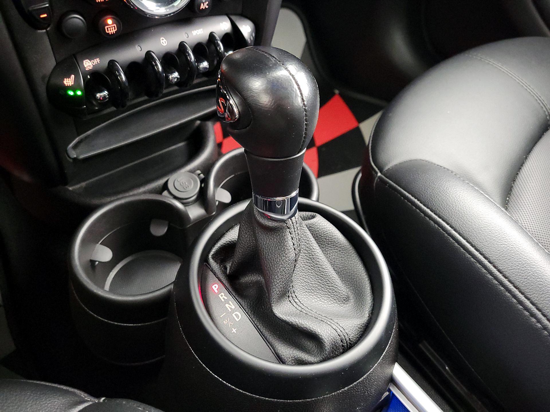 Thumbnail: 2015 MINI Cooper Countryman - 15