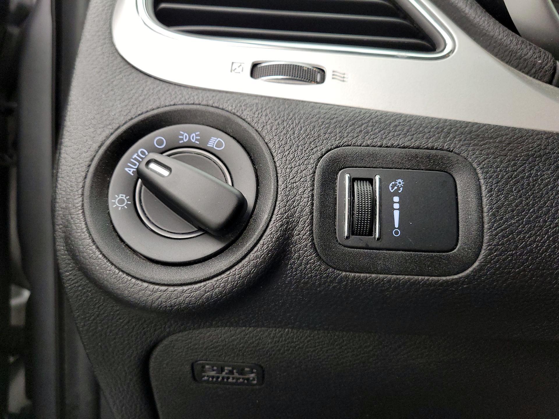 Thumbnail: 2017 Dodge Journey - 13