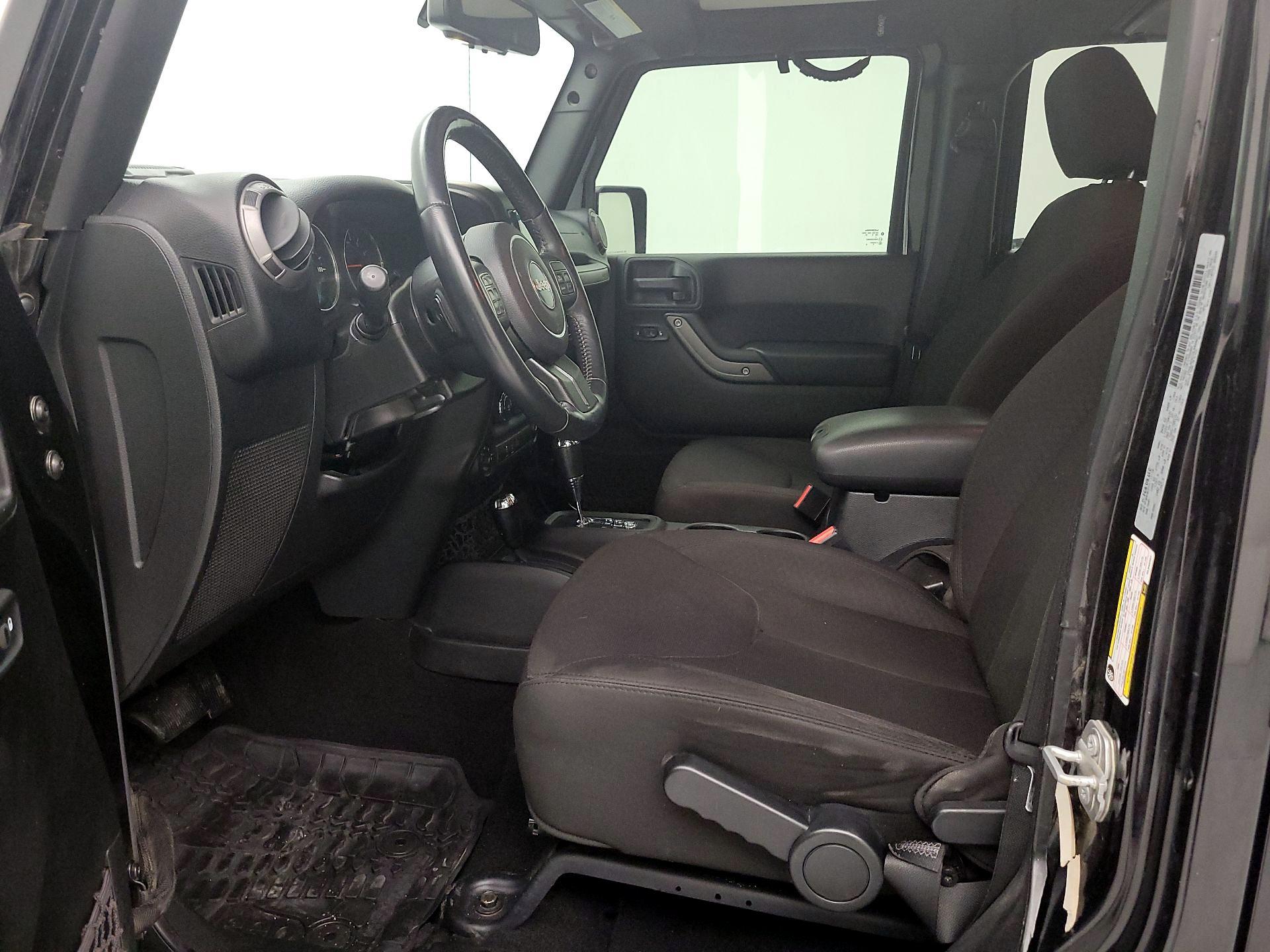 Thumbnail: 2017 Jeep Wrangler - 11