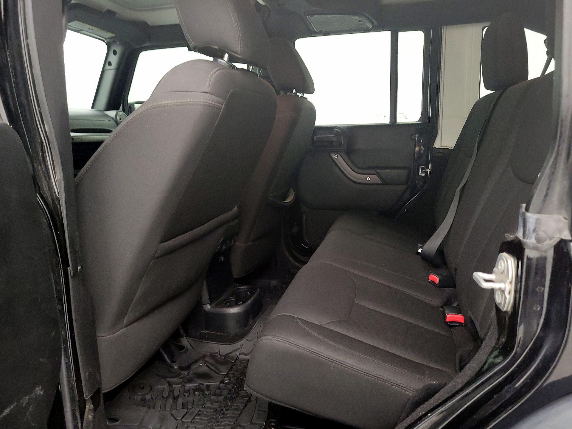 Thumbnail: 2017 Jeep Wrangler - 17