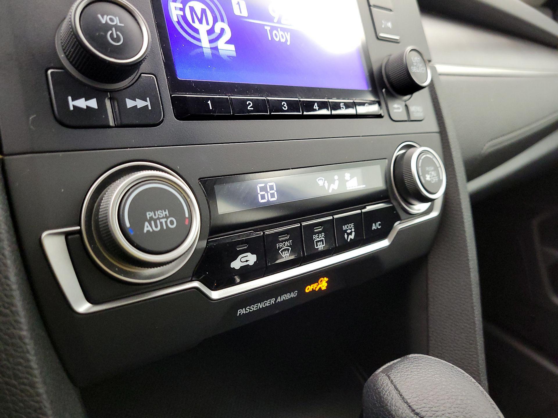 Thumbnail: 2016 Honda Civic - 16