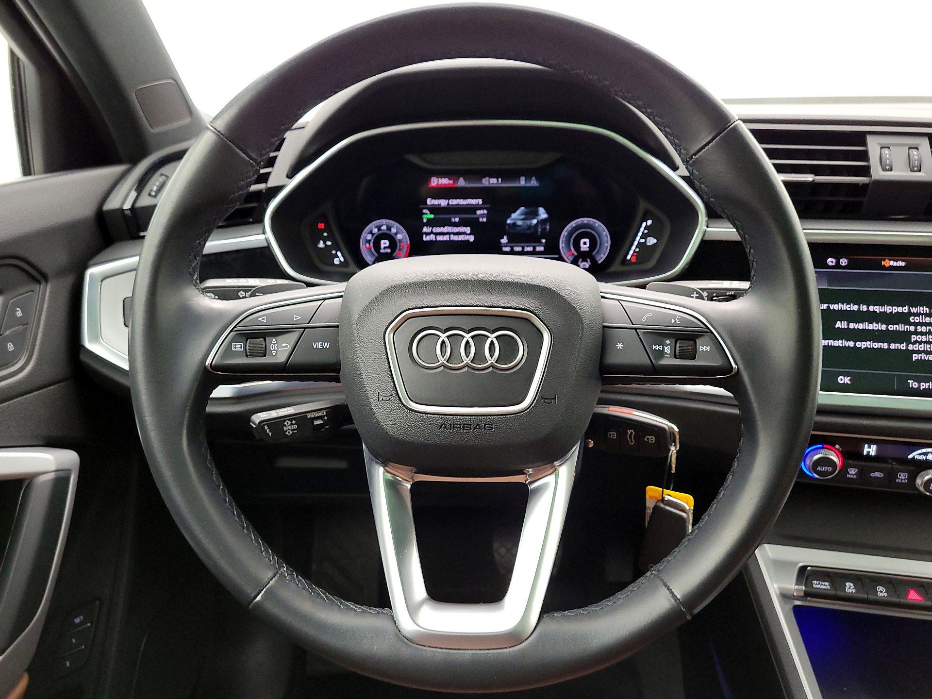 Thumbnail: 2022 Audi Q3 - 10