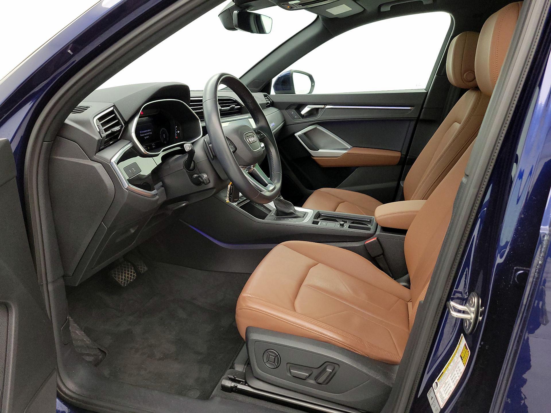 Thumbnail: 2022 Audi Q3 - 11