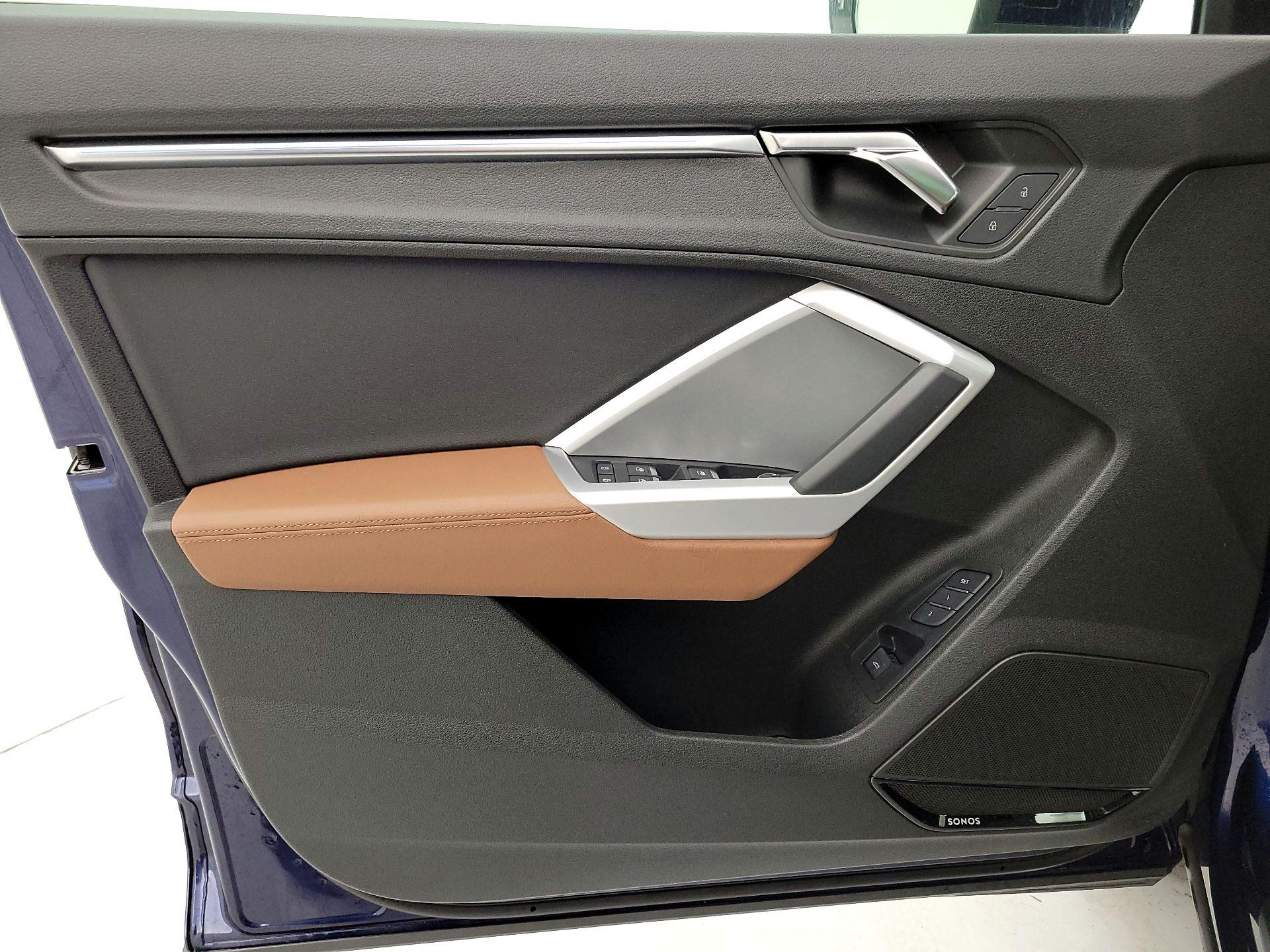 Thumbnail: 2022 Audi Q3 - 12