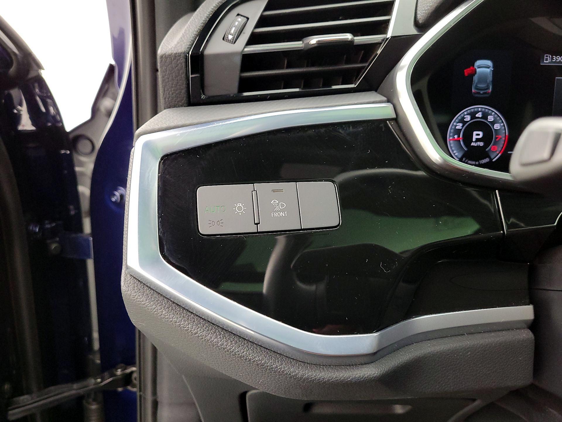 Thumbnail: 2022 Audi Q3 - 13