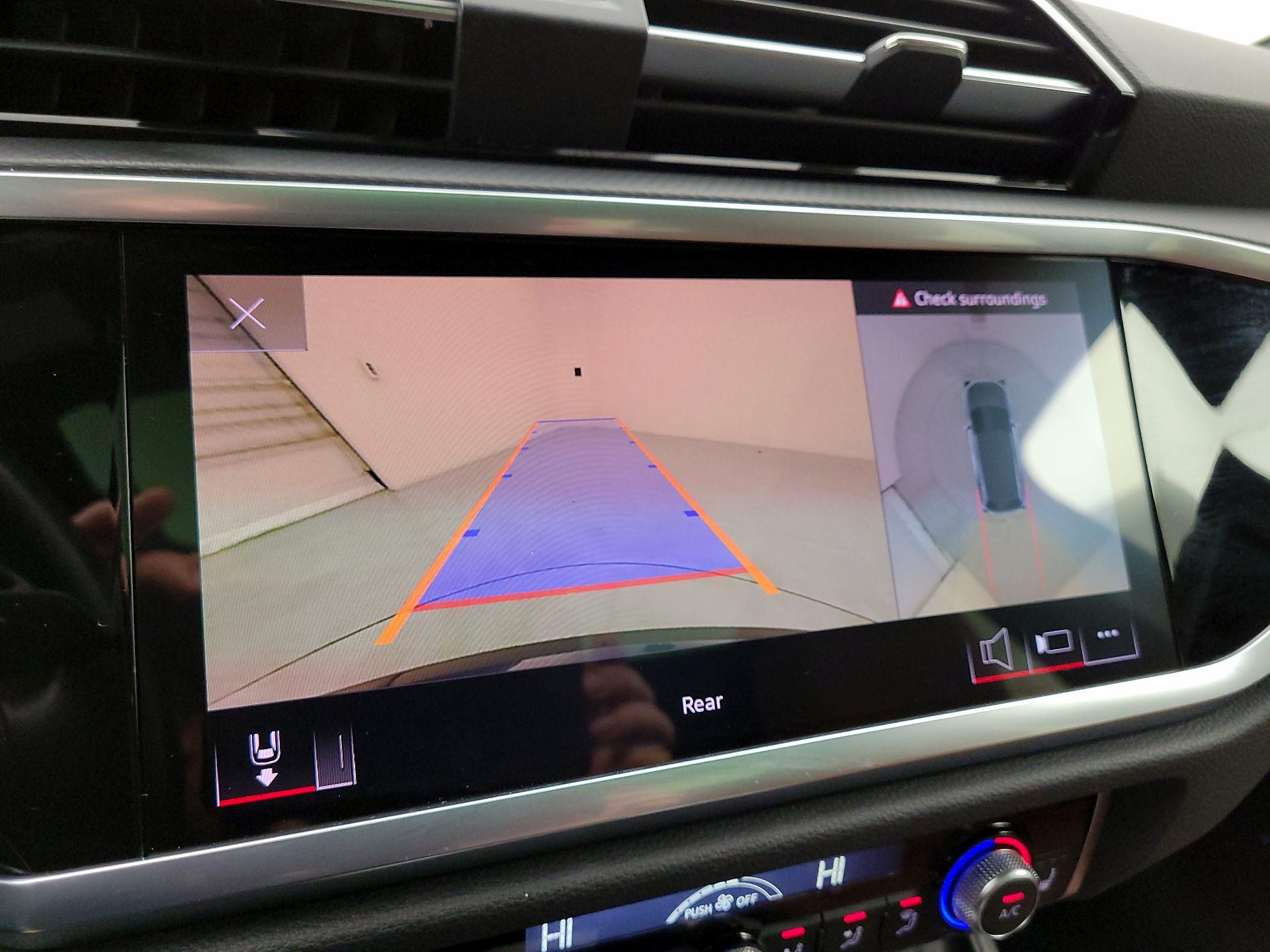 Thumbnail: 2022 Audi Q3 - 15