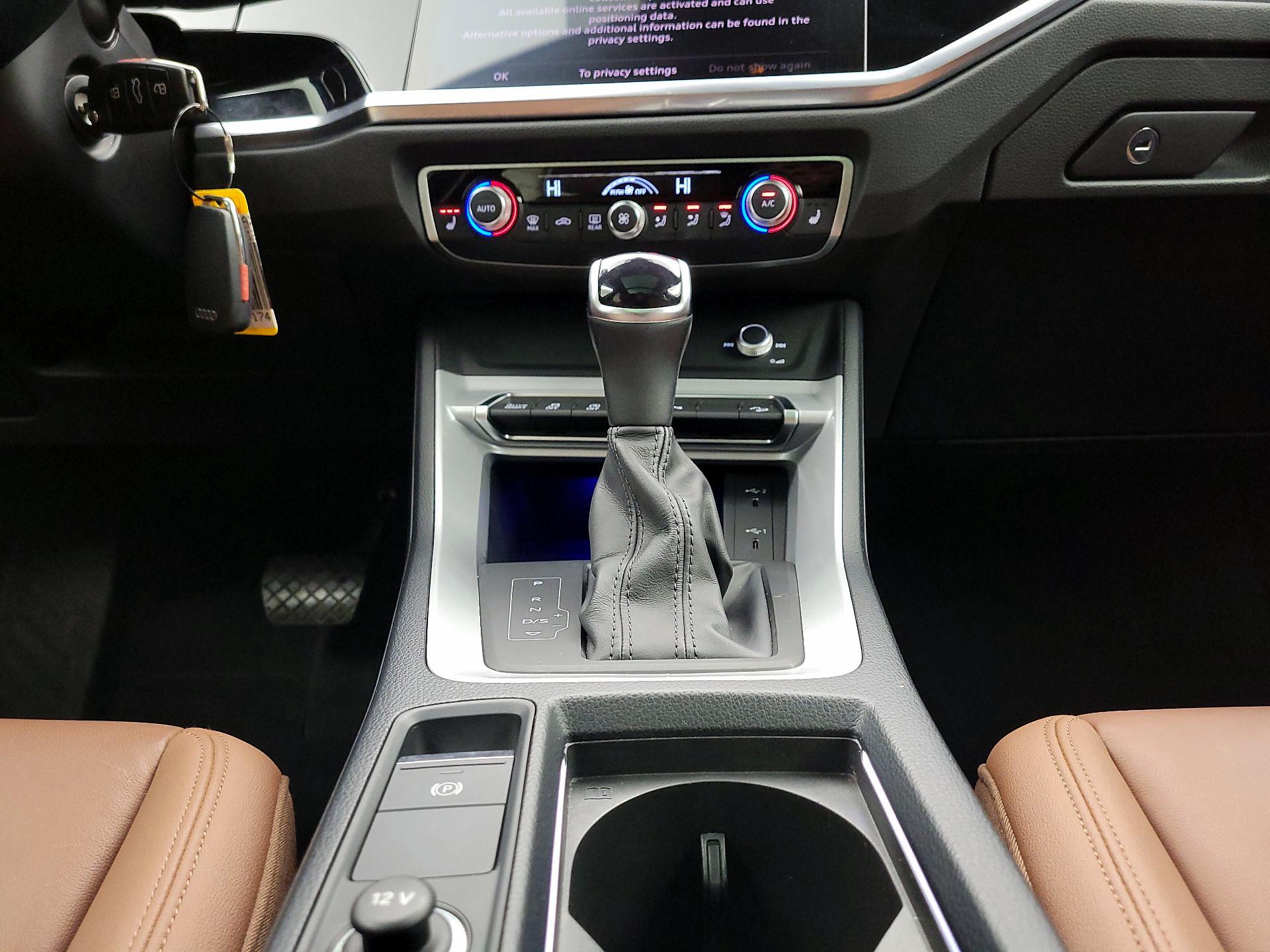 Thumbnail: 2022 Audi Q3 - 18