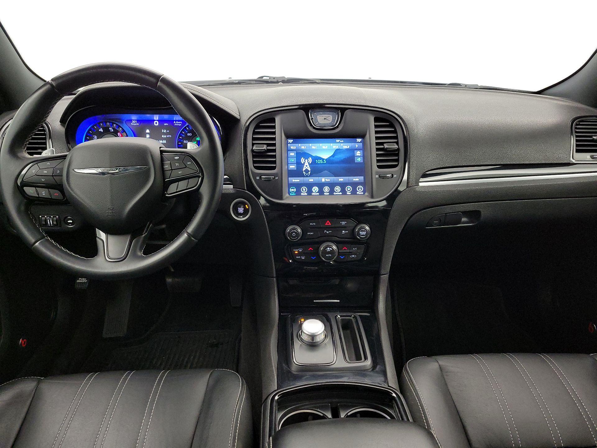 Thumbnail: 2018 Chrysler 300 - 9