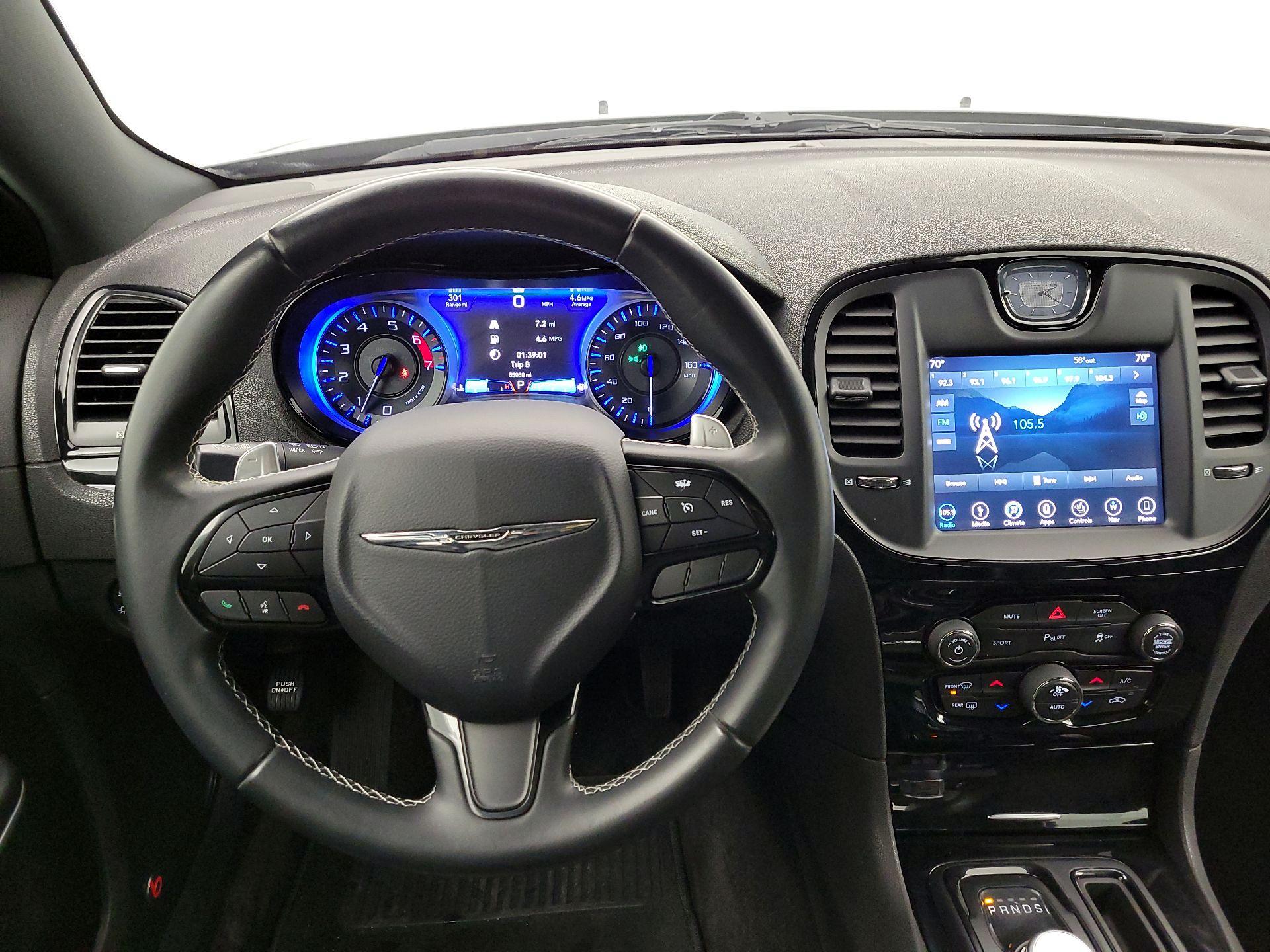 Thumbnail: 2018 Chrysler 300 - 10