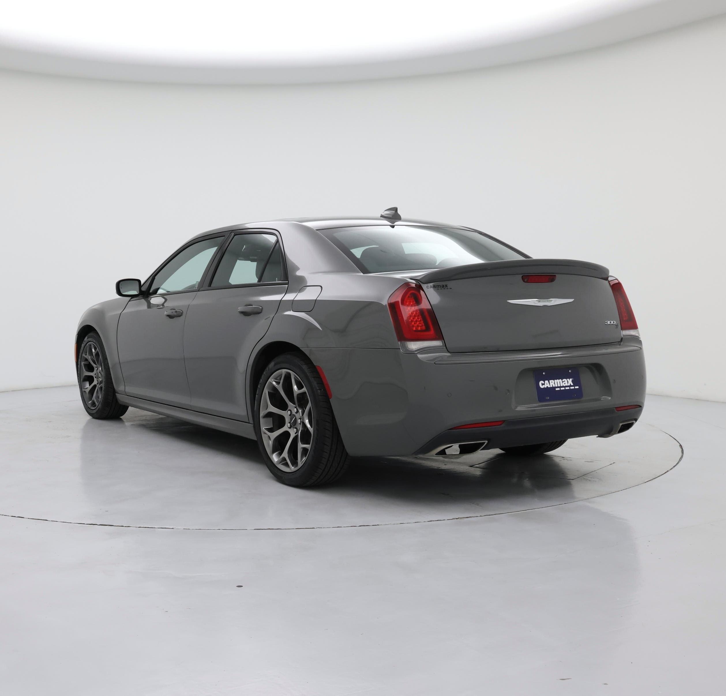 Thumbnail: 2018 Chrysler 300 - 2