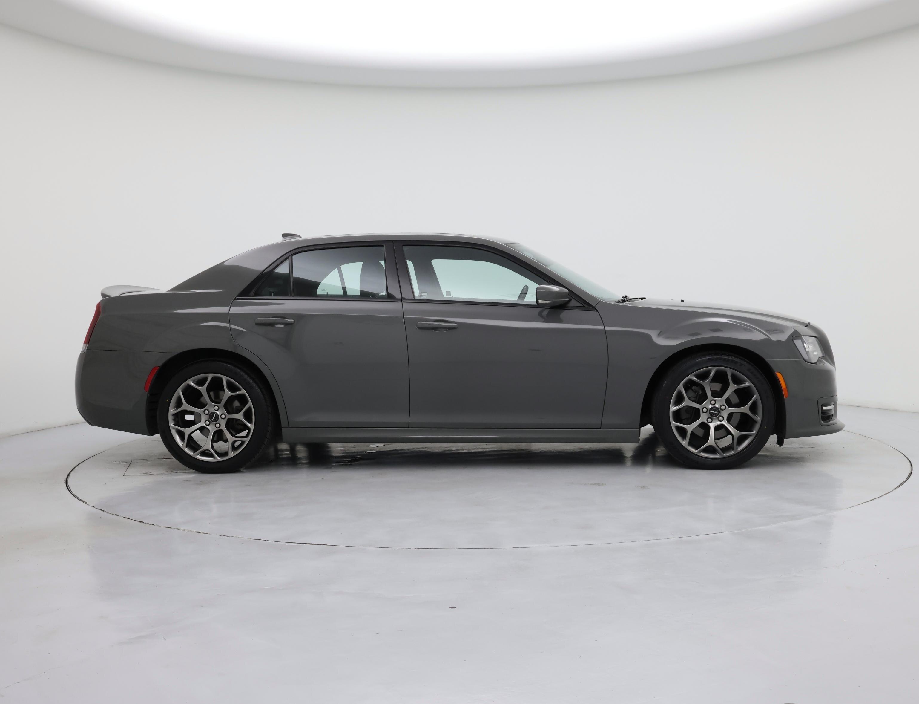 Thumbnail: 2018 Chrysler 300 - 7