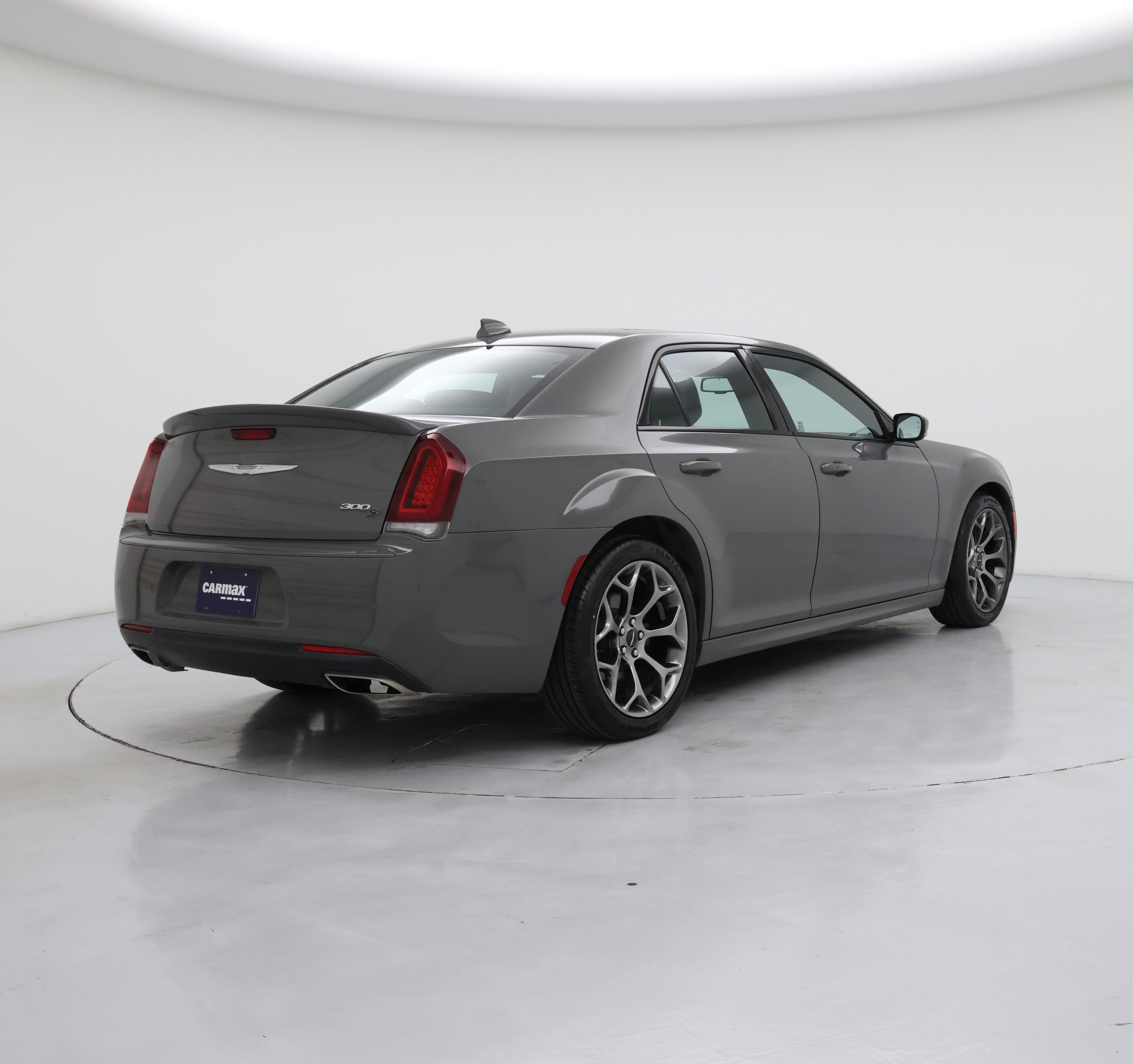 Thumbnail: 2018 Chrysler 300 - 8