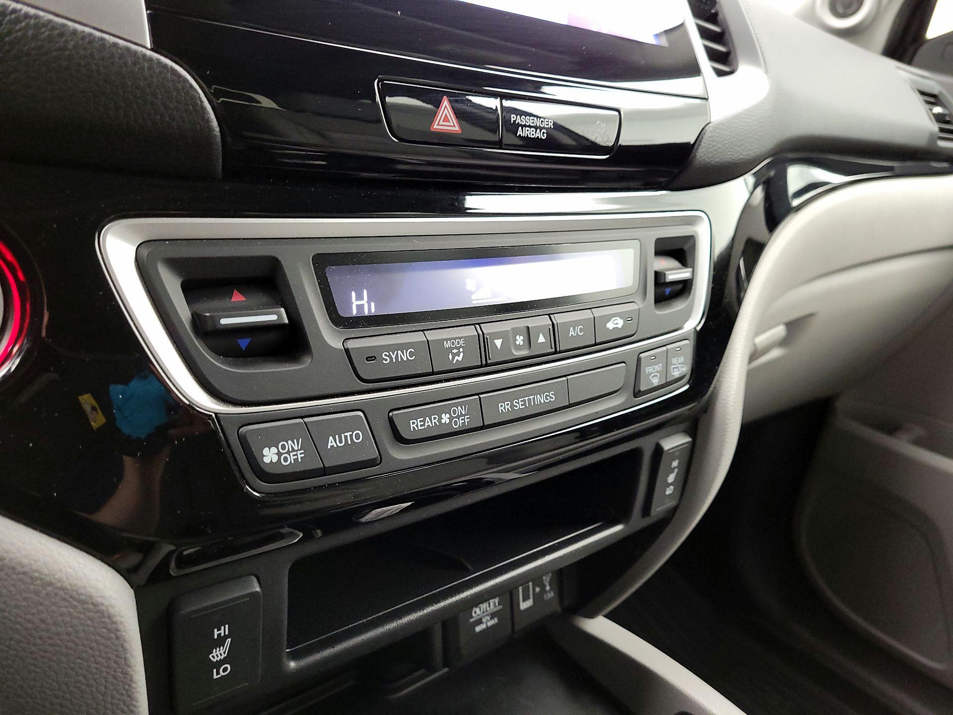 Thumbnail: 2019 Honda Ridgeline - 17