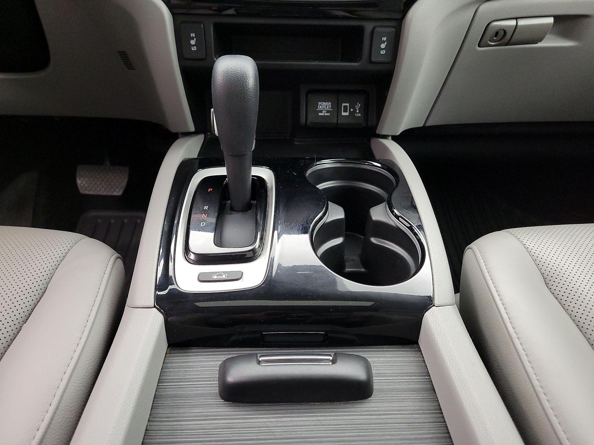 Thumbnail: 2019 Honda Ridgeline - 18