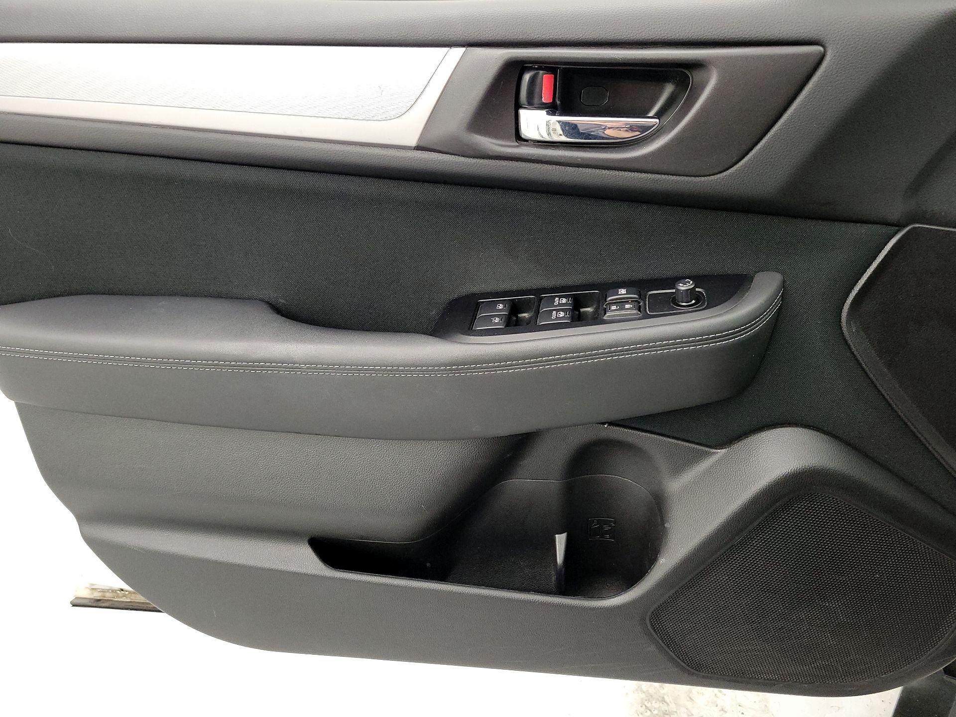 Thumbnail: 2017 Subaru Outback - 12