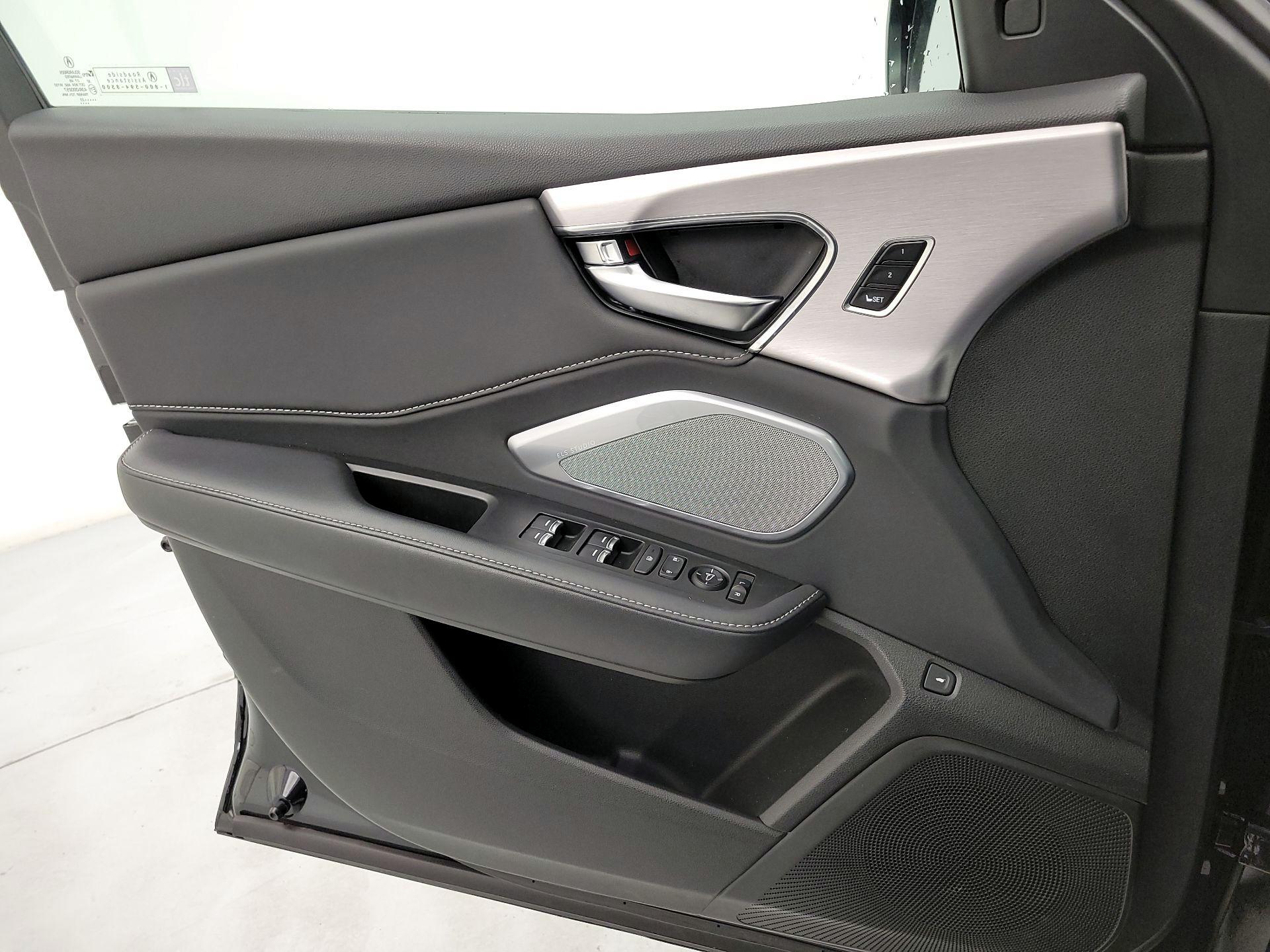 Thumbnail: 2023 Acura RDX - 12