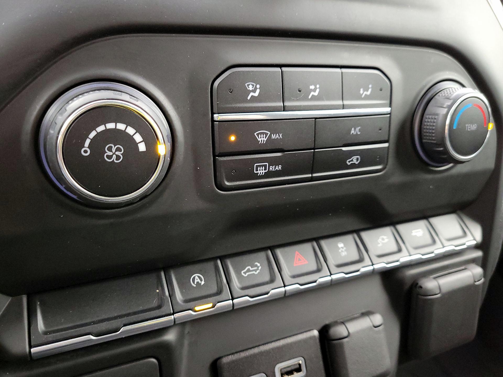 Thumbnail: 2021 Chevrolet Silverado 1500 - 16