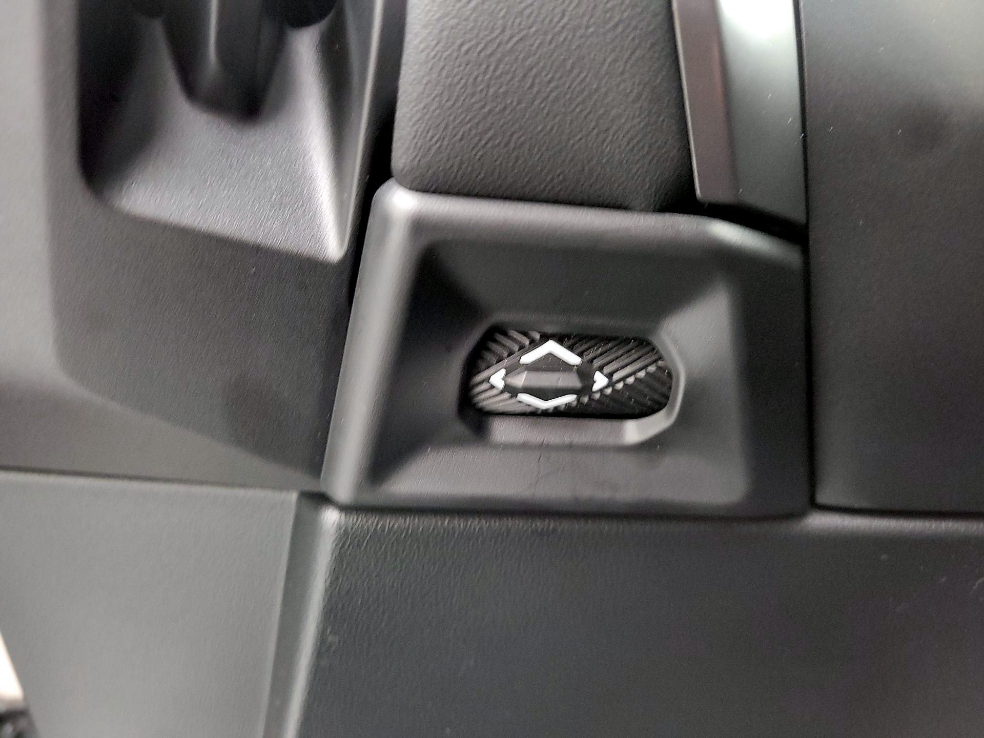 Thumbnail: 2025 BMW X3 - 13