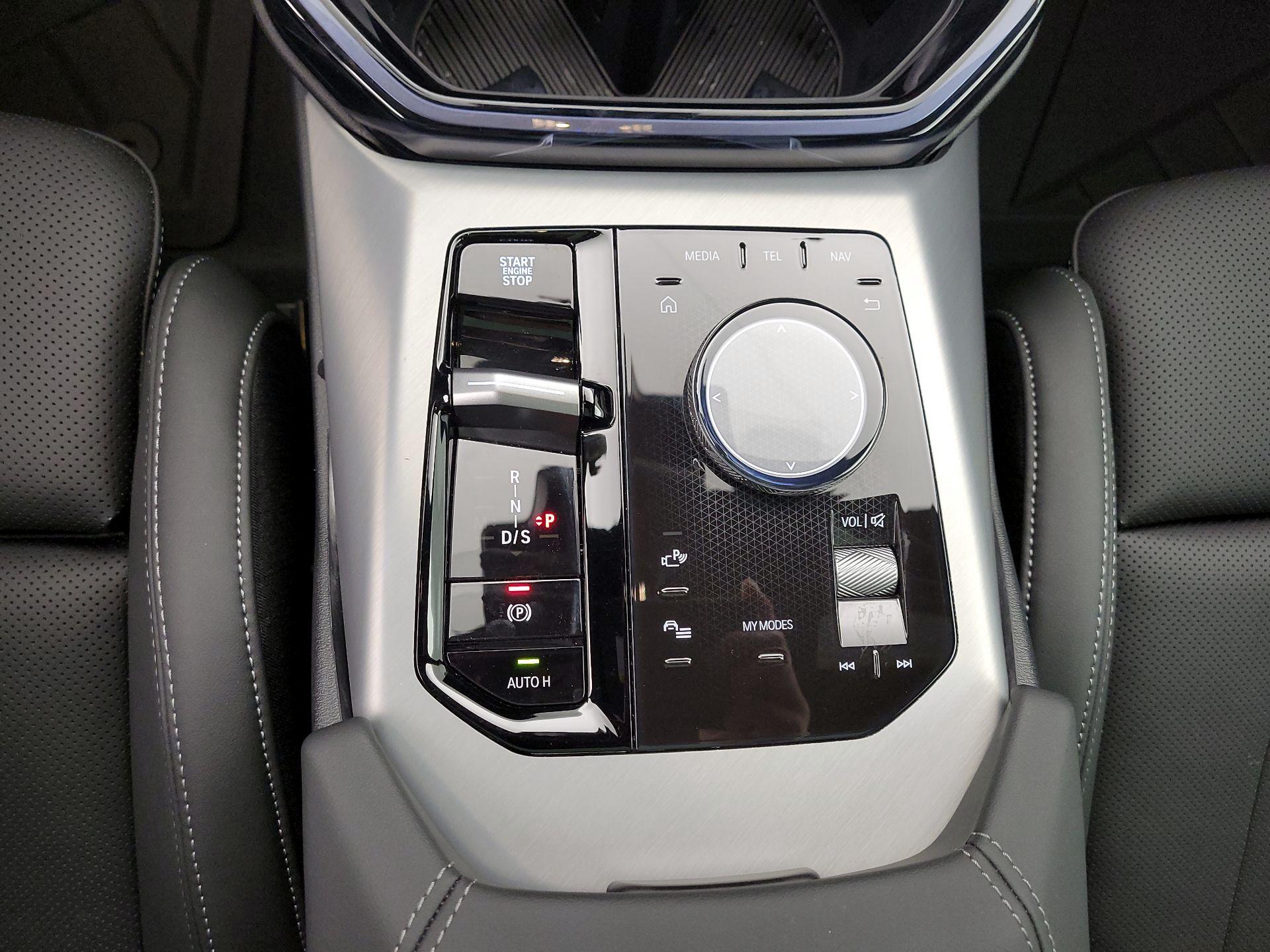 Thumbnail: 2025 BMW X3 - 17