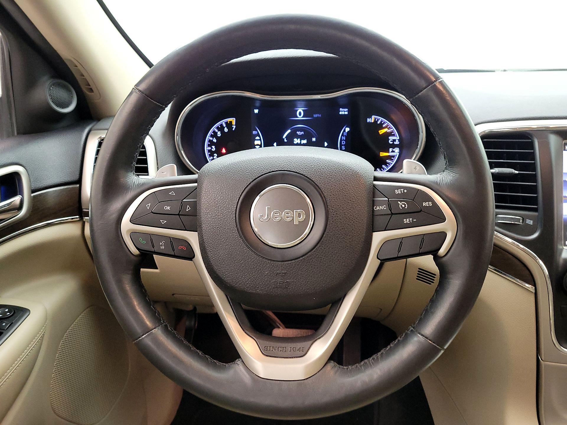 Thumbnail: 2015 Jeep Grand Cherokee - 10