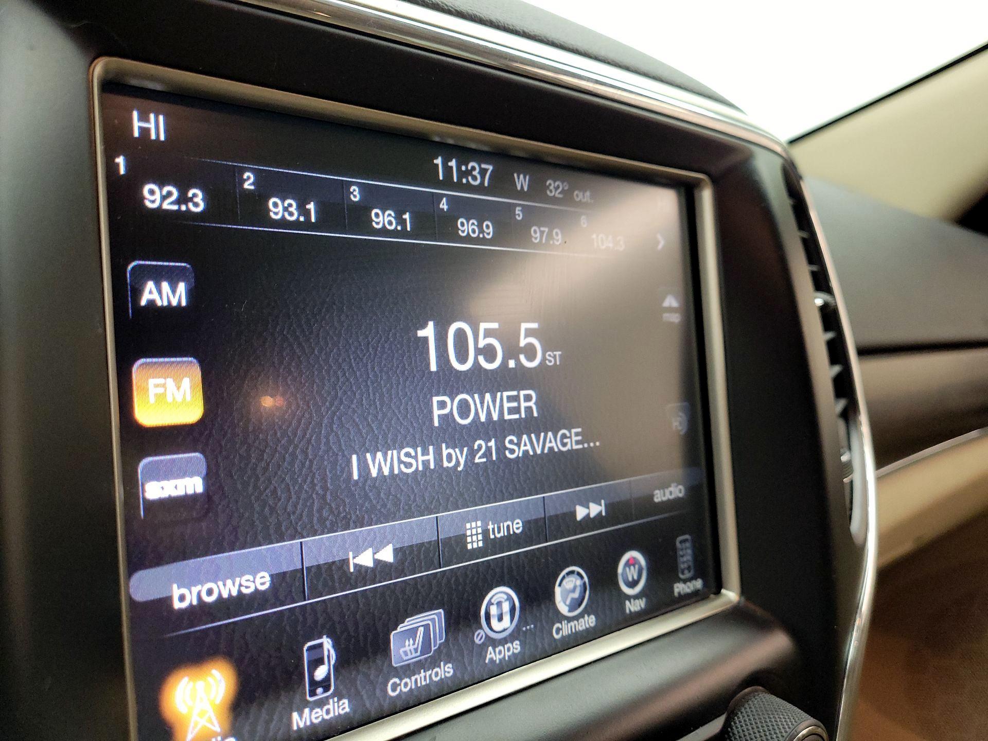 Thumbnail: 2015 Jeep Grand Cherokee - 16