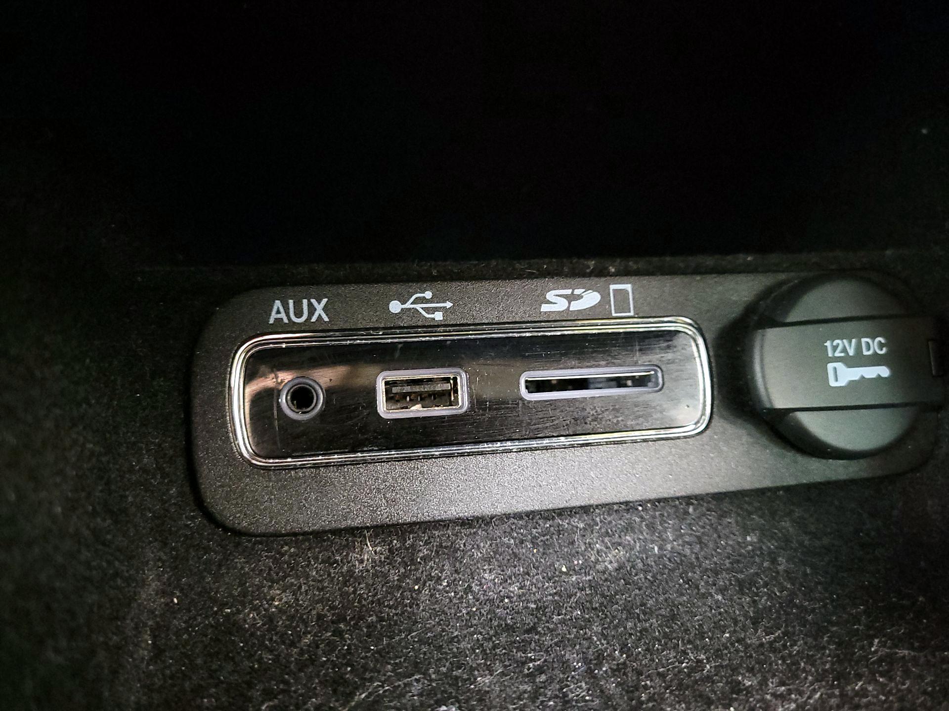 Thumbnail: 2015 Jeep Grand Cherokee - 19