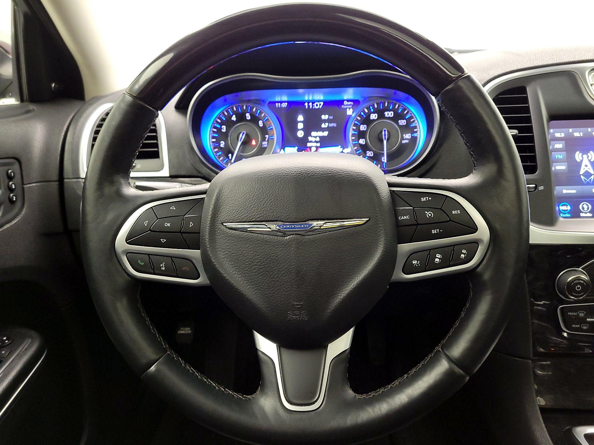 Thumbnail: 2018 Chrysler 300 - 10