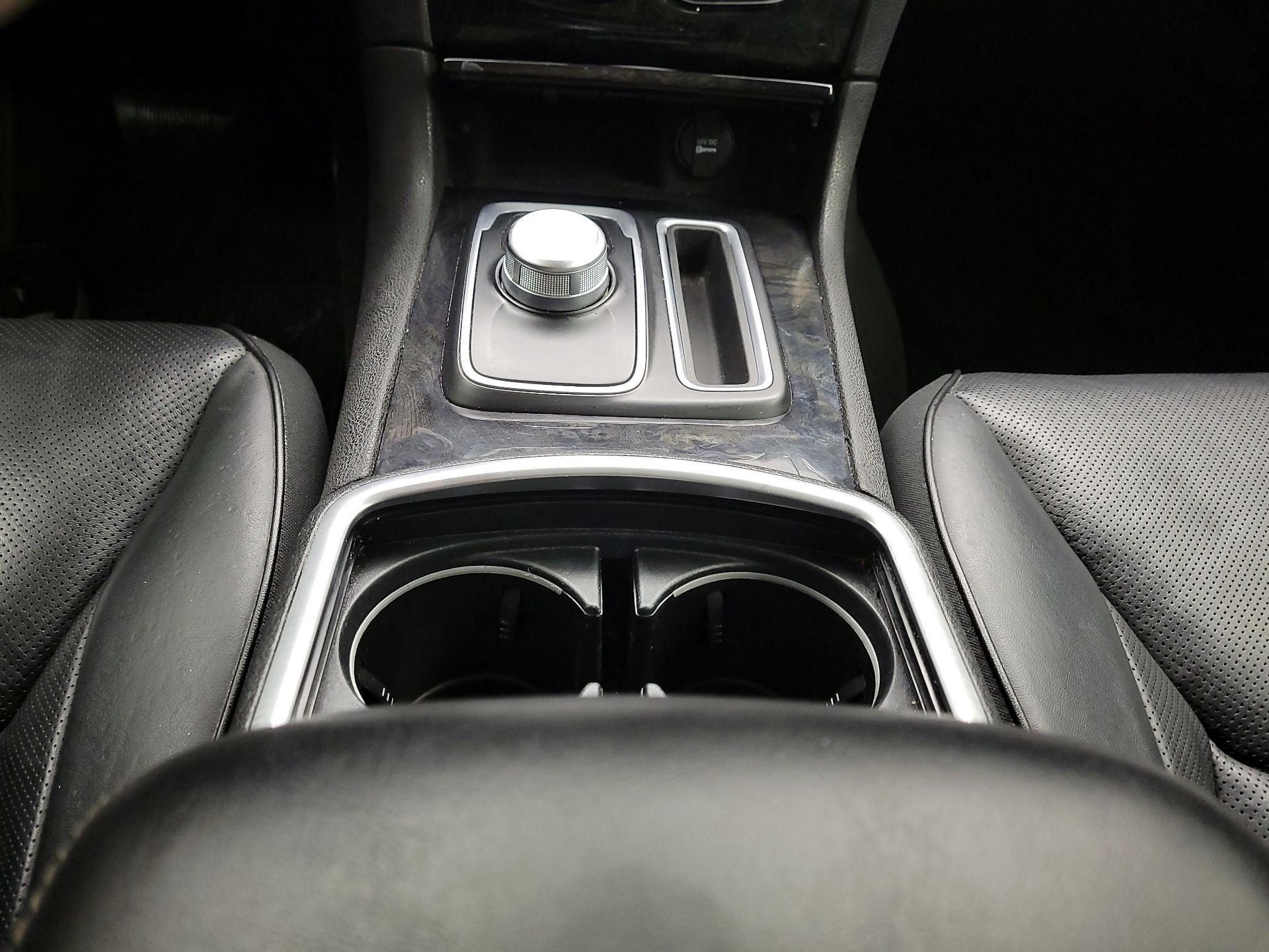 Thumbnail: 2018 Chrysler 300 - 18