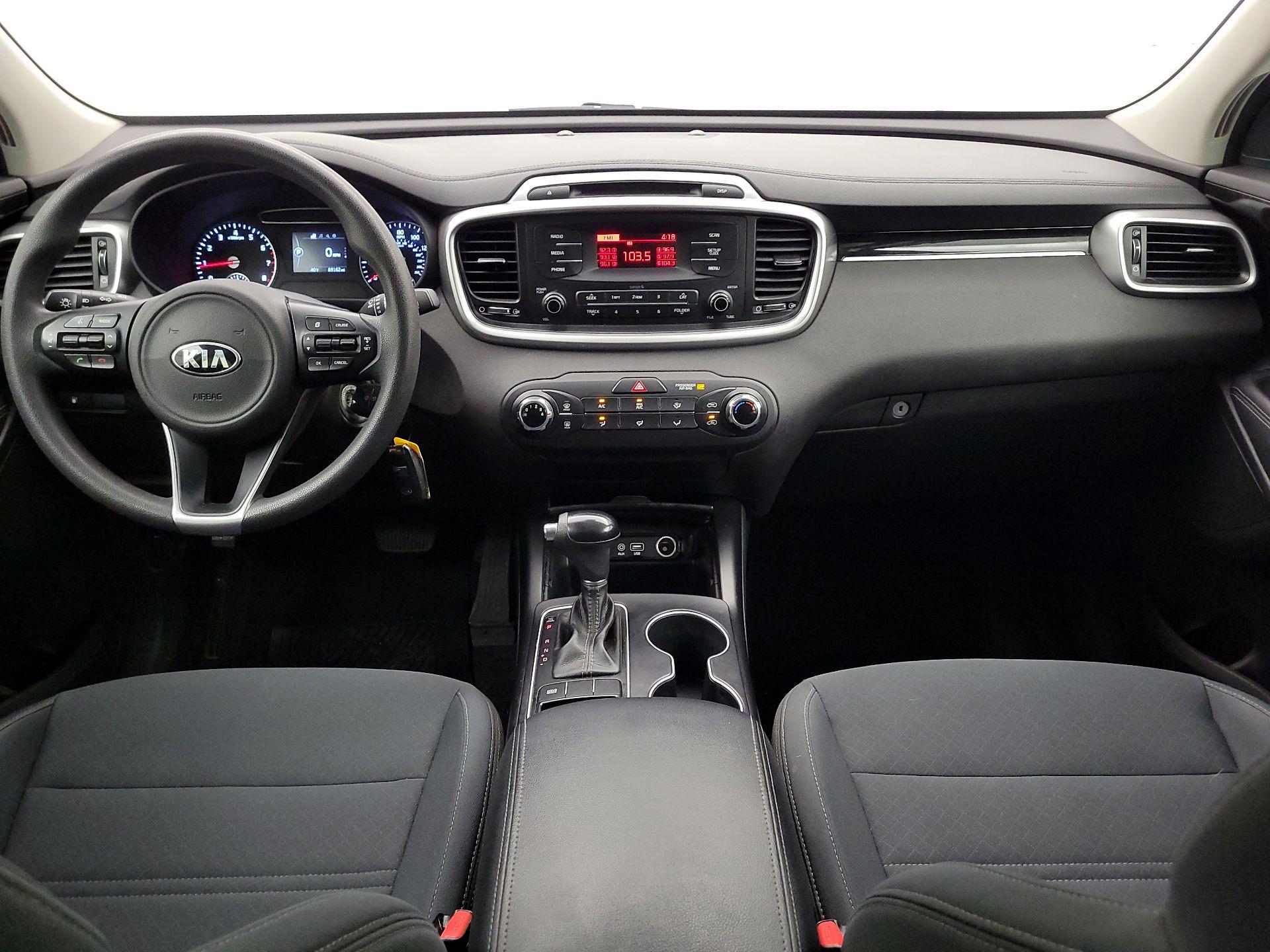 Thumbnail: 2016 Kia Sorento - 9