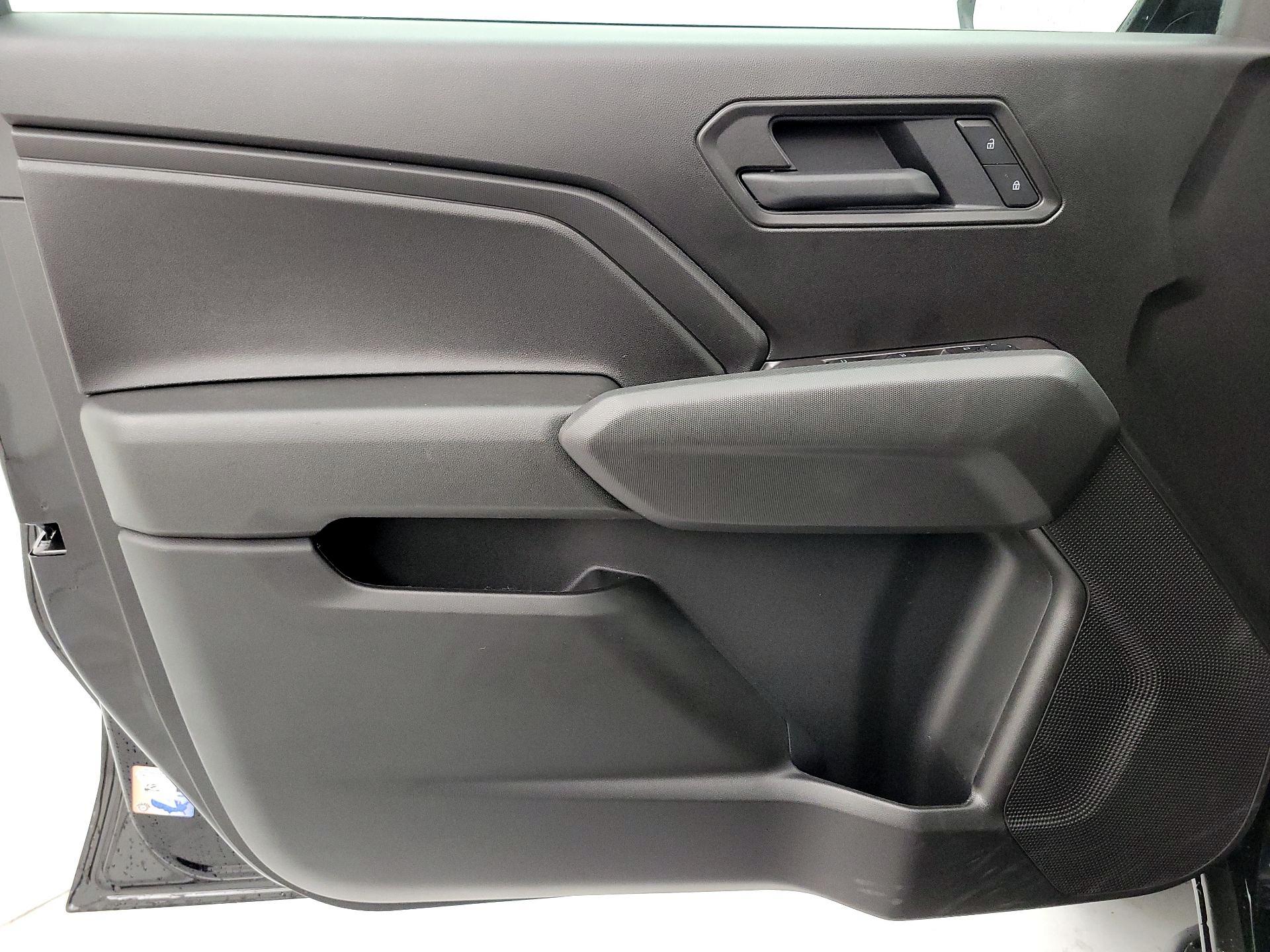 Thumbnail: 2026 Chevrolet Colorado - 12