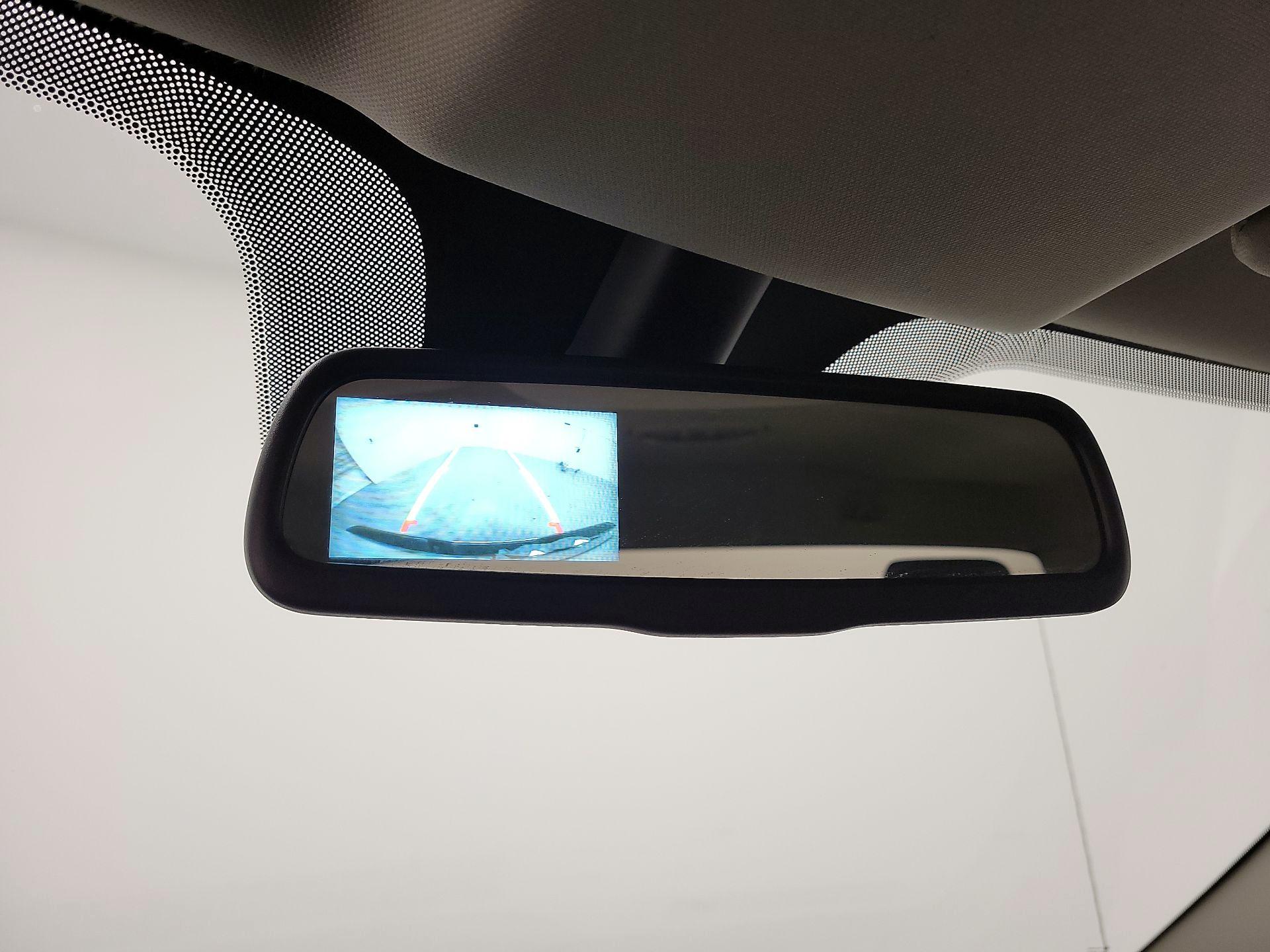 Thumbnail: 2019 RAM 1500 Classic - 14