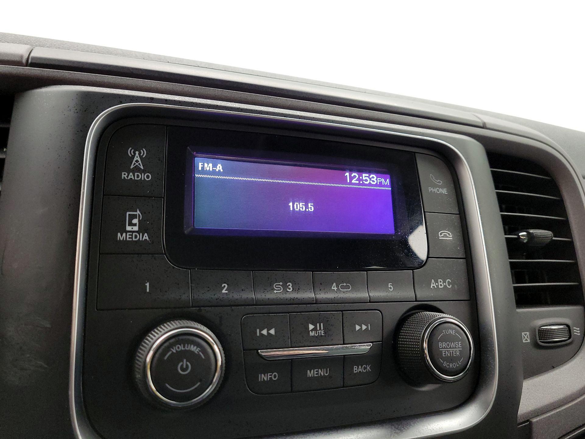 Thumbnail: 2019 RAM 1500 Classic - 15