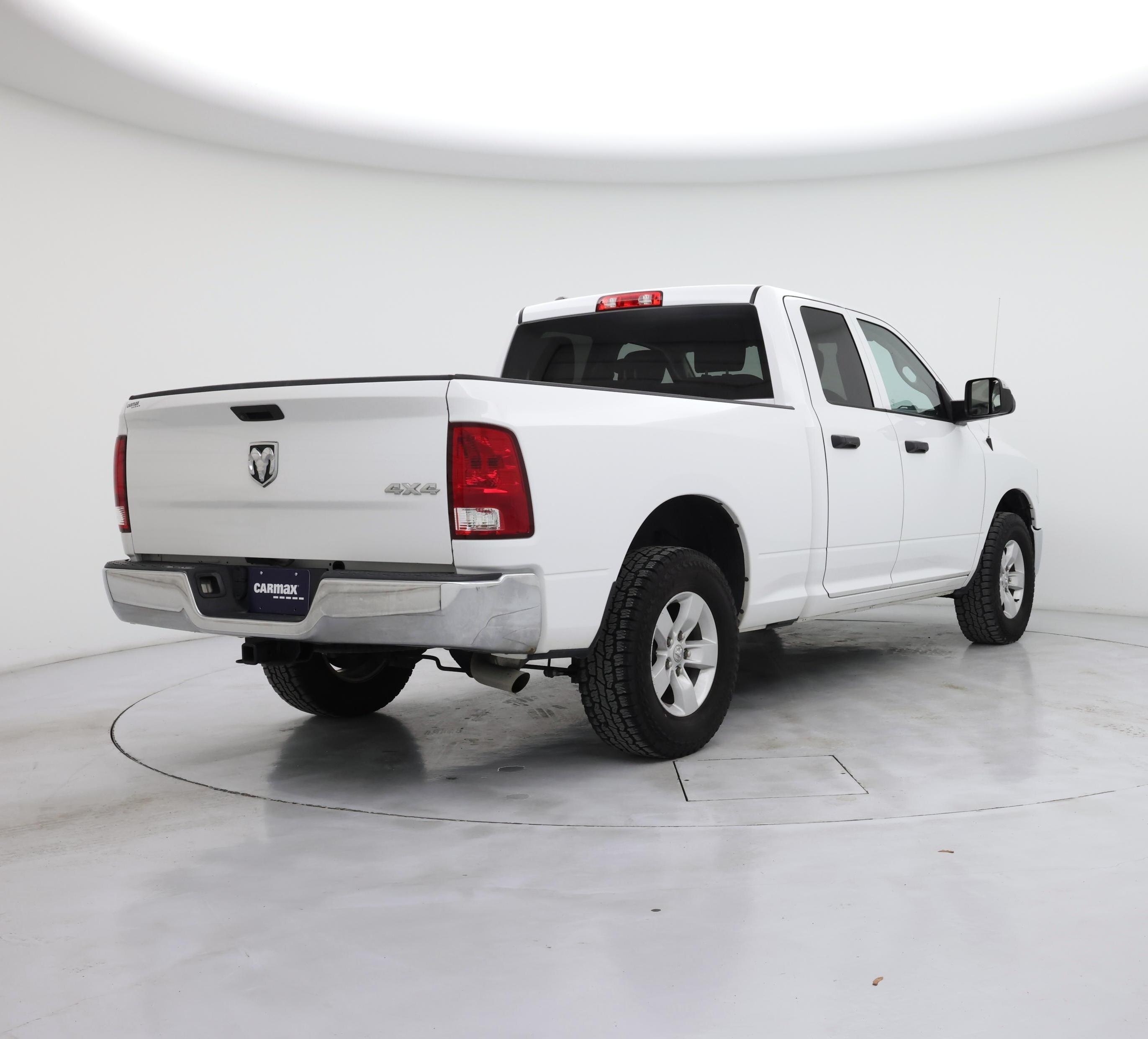 Thumbnail: 2019 RAM 1500 Classic - 8