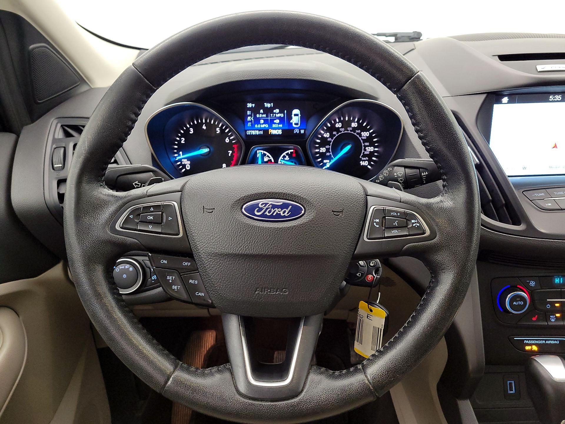 Thumbnail: 2017 Ford Escape - 10