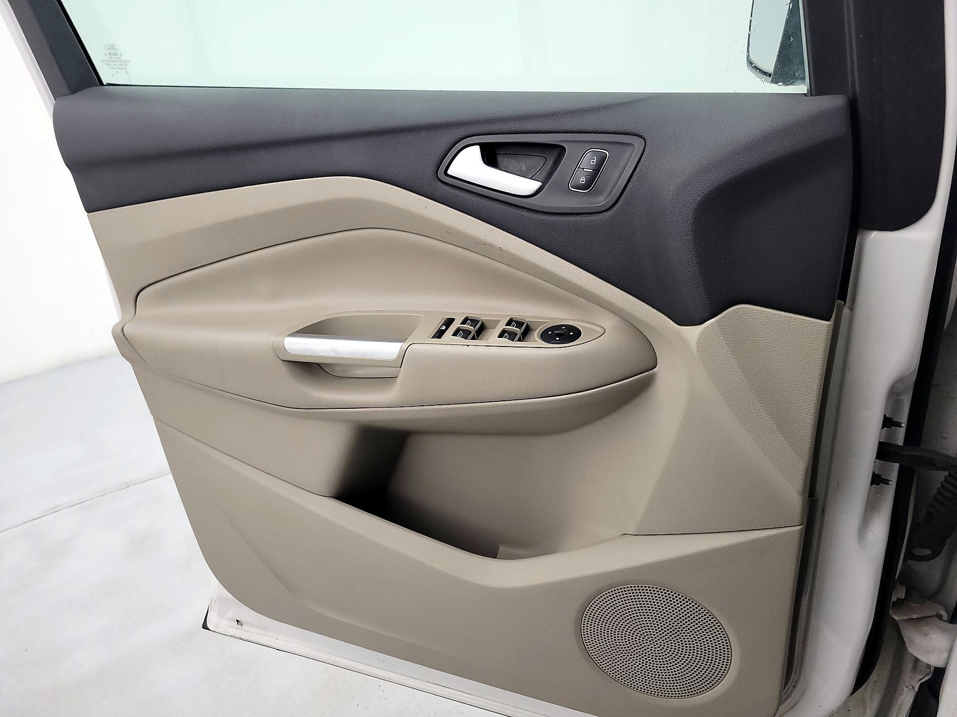 Thumbnail: 2017 Ford Escape - 12