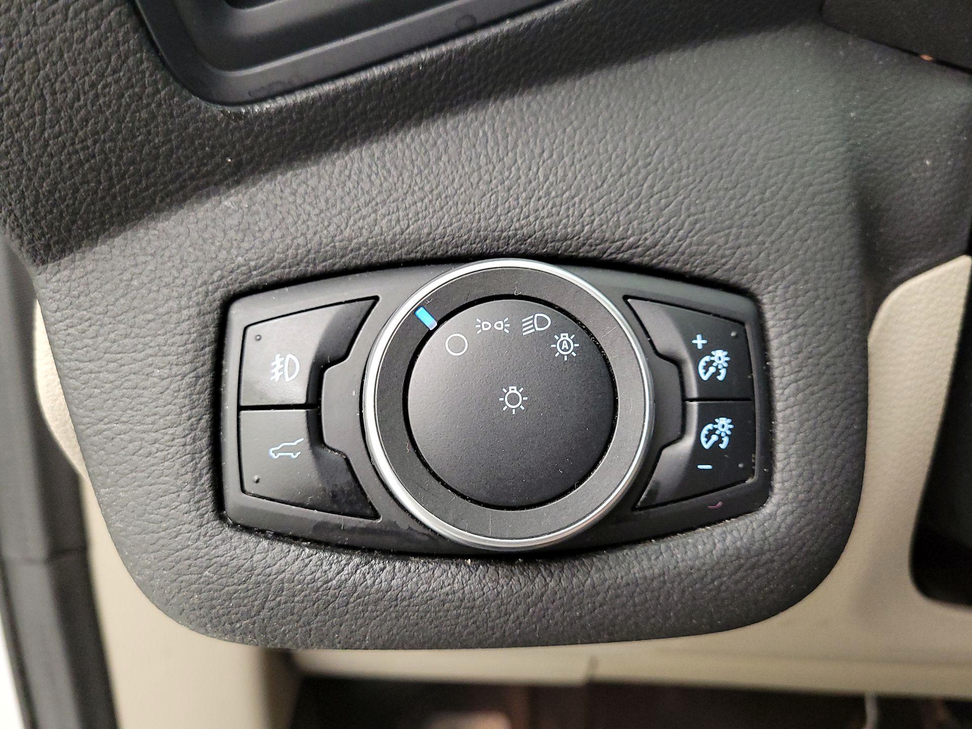 Thumbnail: 2017 Ford Escape - 13