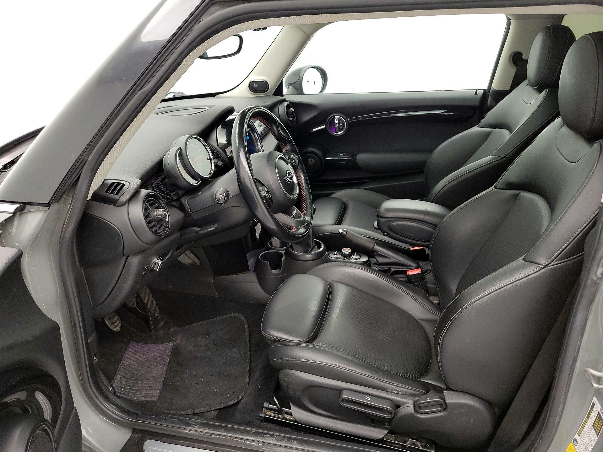 Thumbnail: 2019 MINI Cooper Hardtop - 11