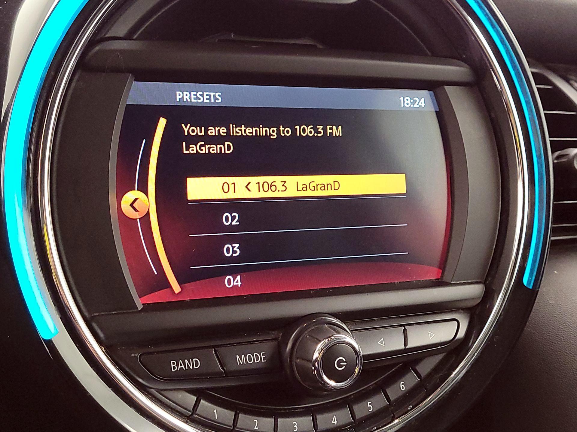 Thumbnail: 2019 MINI Cooper Hardtop - 15