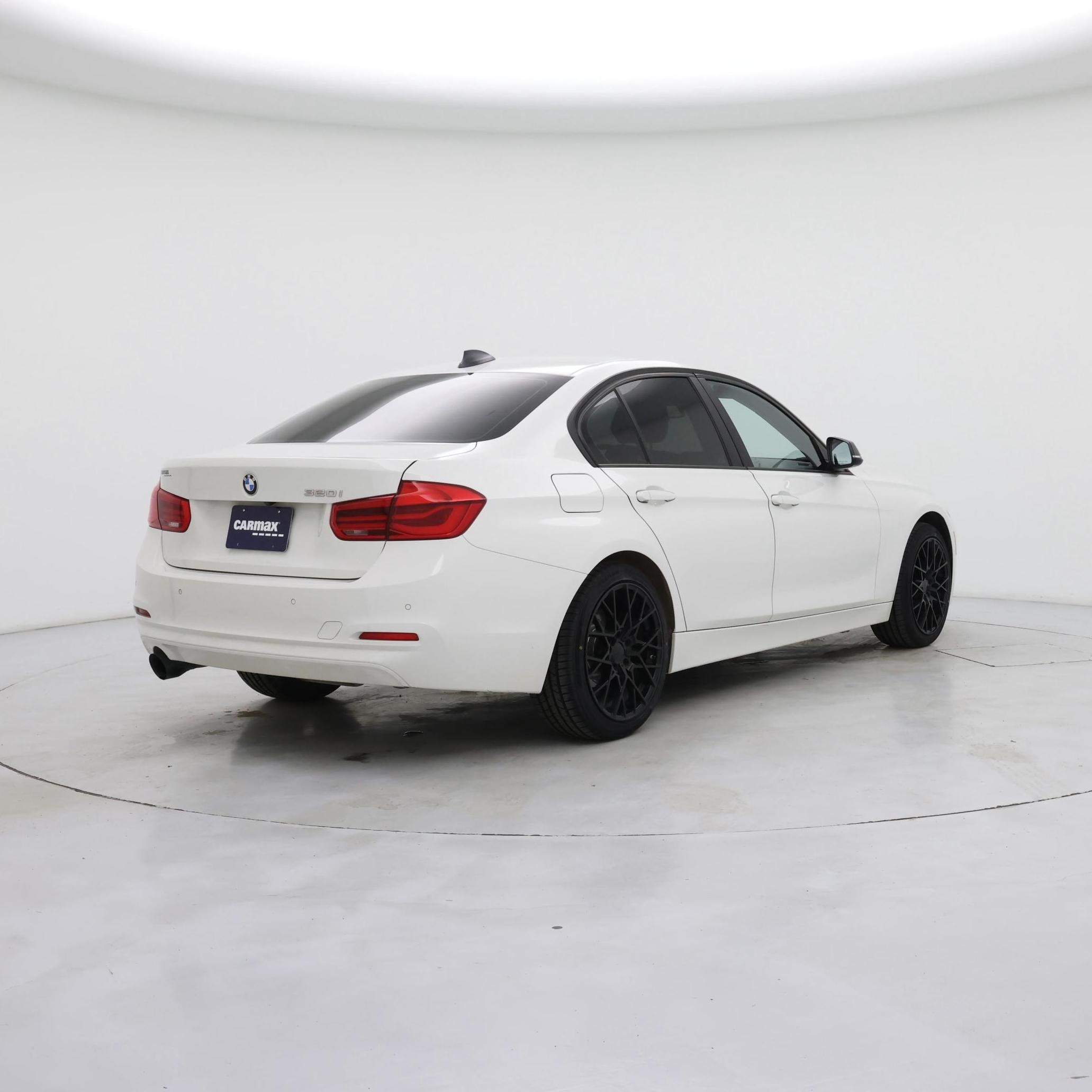 Thumbnail: 2017 BMW 3 Series - 8