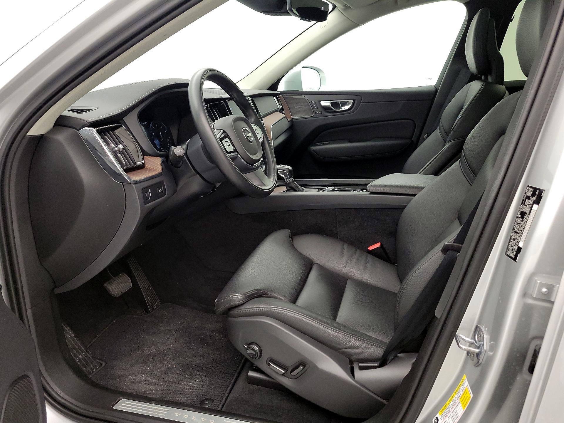 Thumbnail: 2019 Volvo XC60 - 11